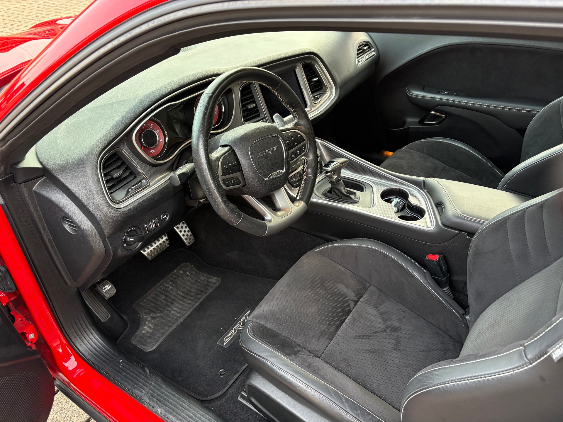 DODGE Challenger-image-7