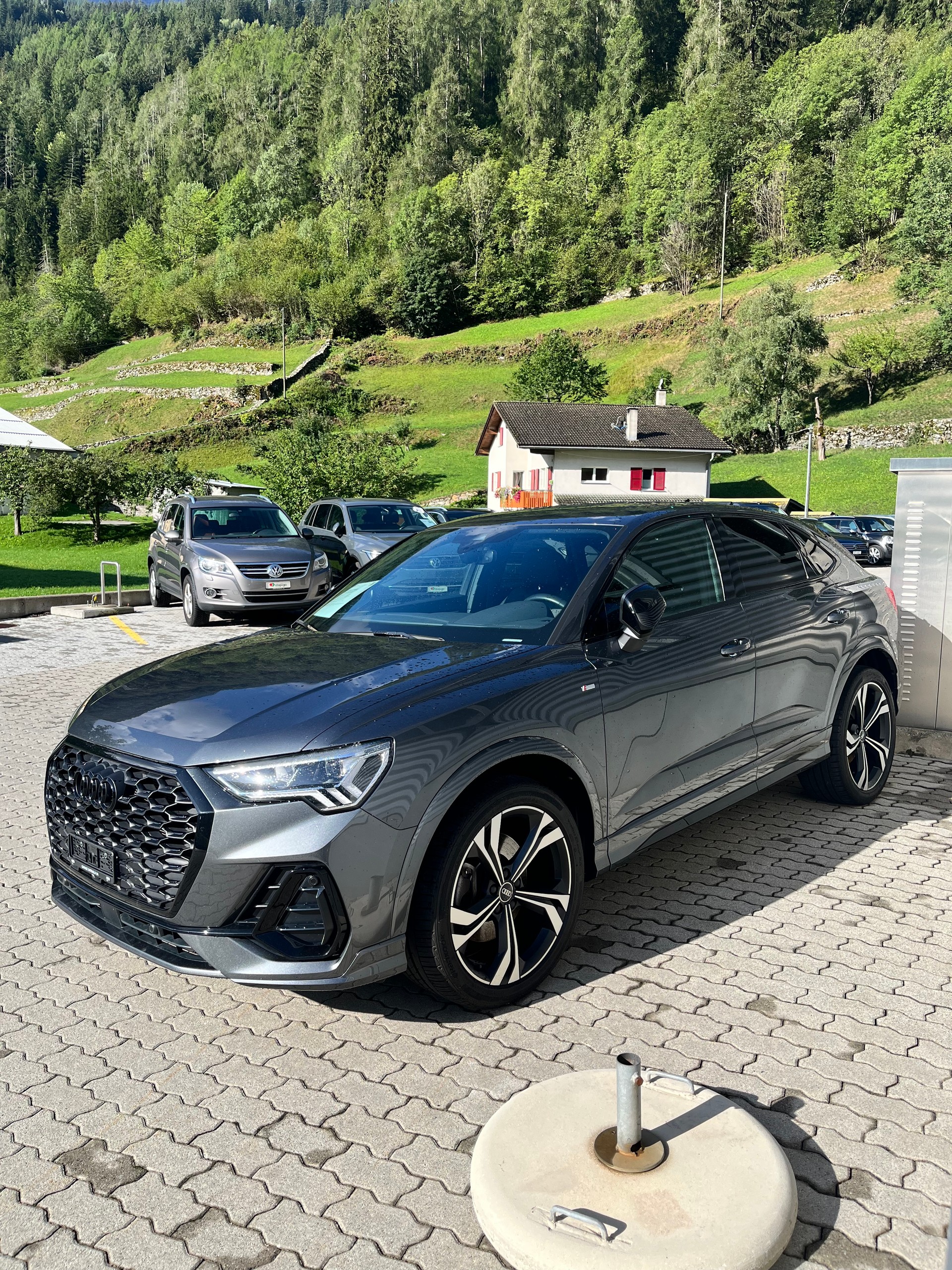 AUDI Q3 Sportback 45 TFSI S line quattro S-tronic-image-0