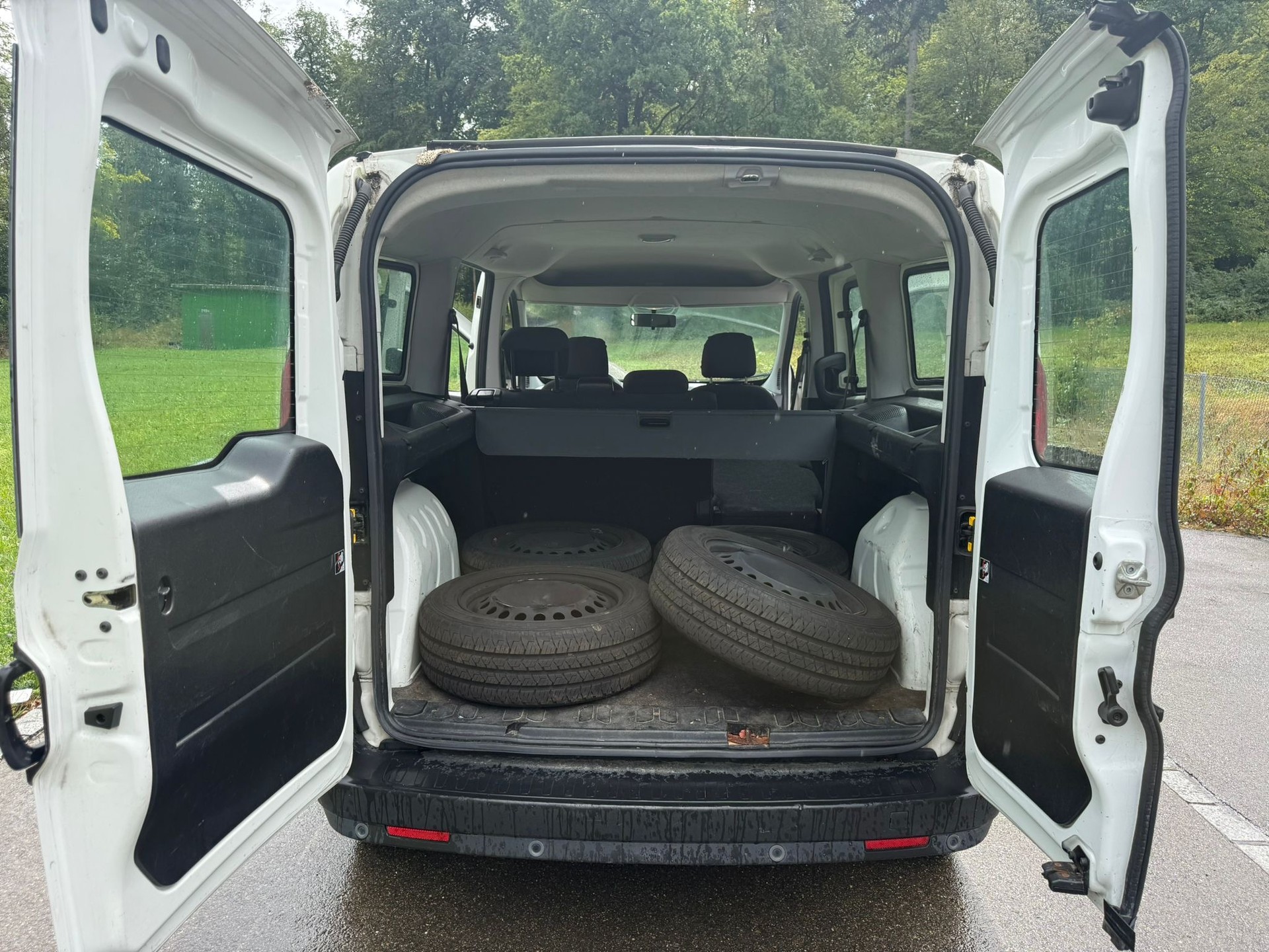 OPEL Combo 1.3 CDTI 2.4 L1H1-image-9