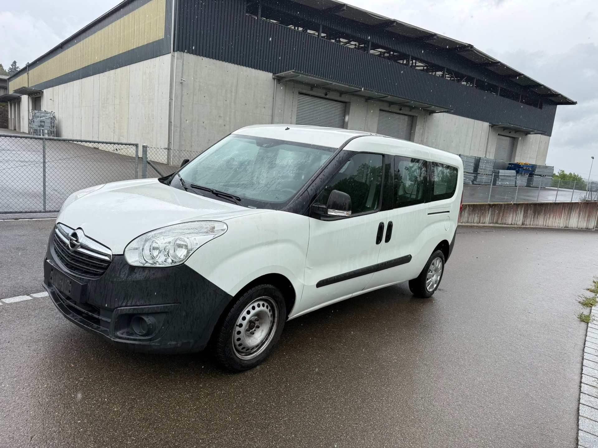 OPEL Combo 1.3 CDTI 2.4 L1H1-image-1