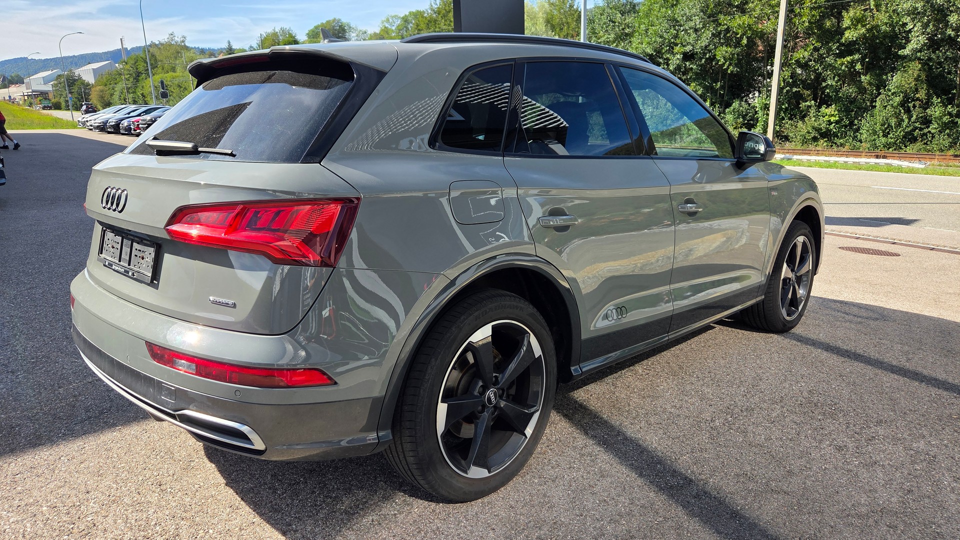 AUDI Q5 2.0 TFSI sport quattro S-tronic-image-4