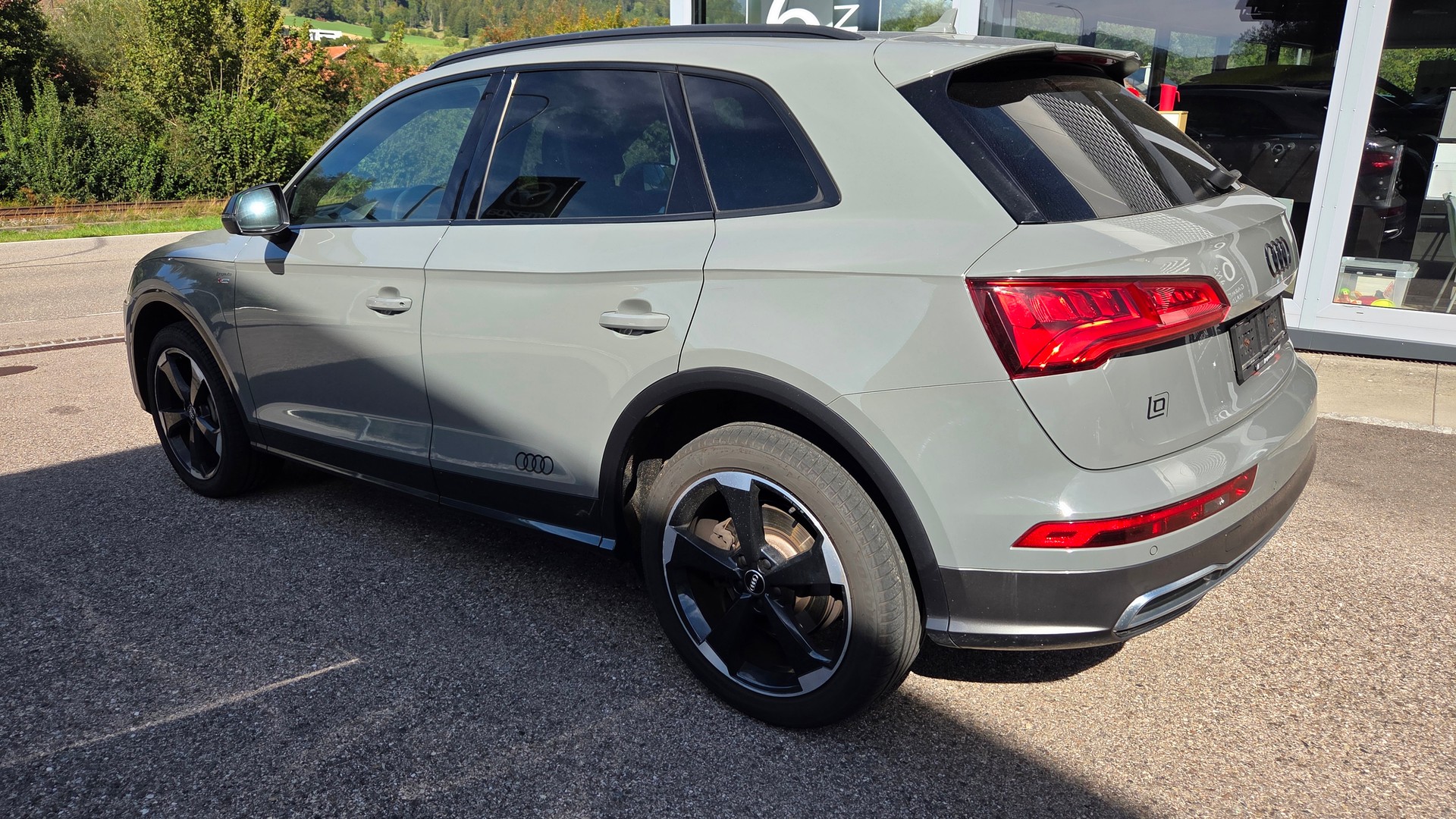 AUDI Q5 2.0 TFSI sport quattro S-tronic-image-6