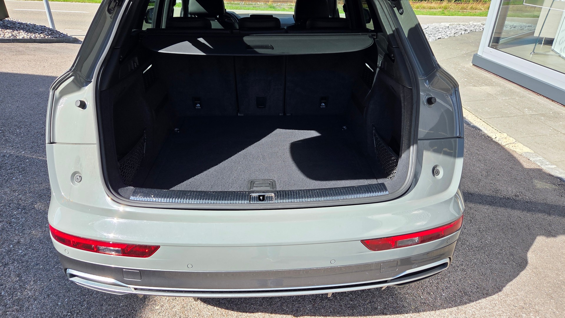 AUDI Q5 2.0 TFSI sport quattro S-tronic-image-9