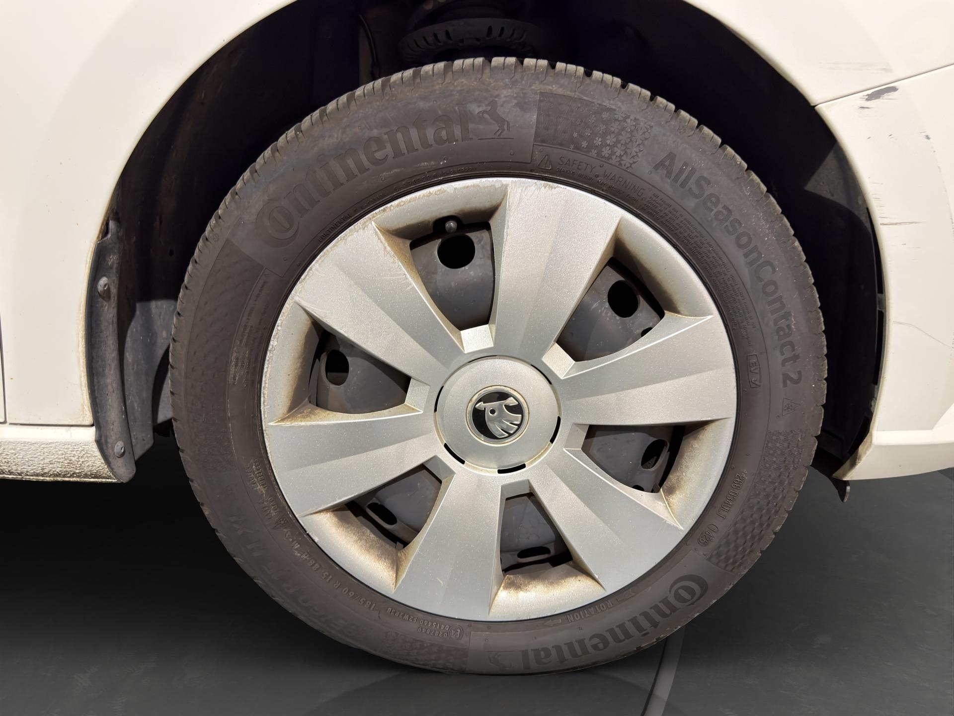 SKODA Fabia Combi 1.0 TSI Ambition-image-17