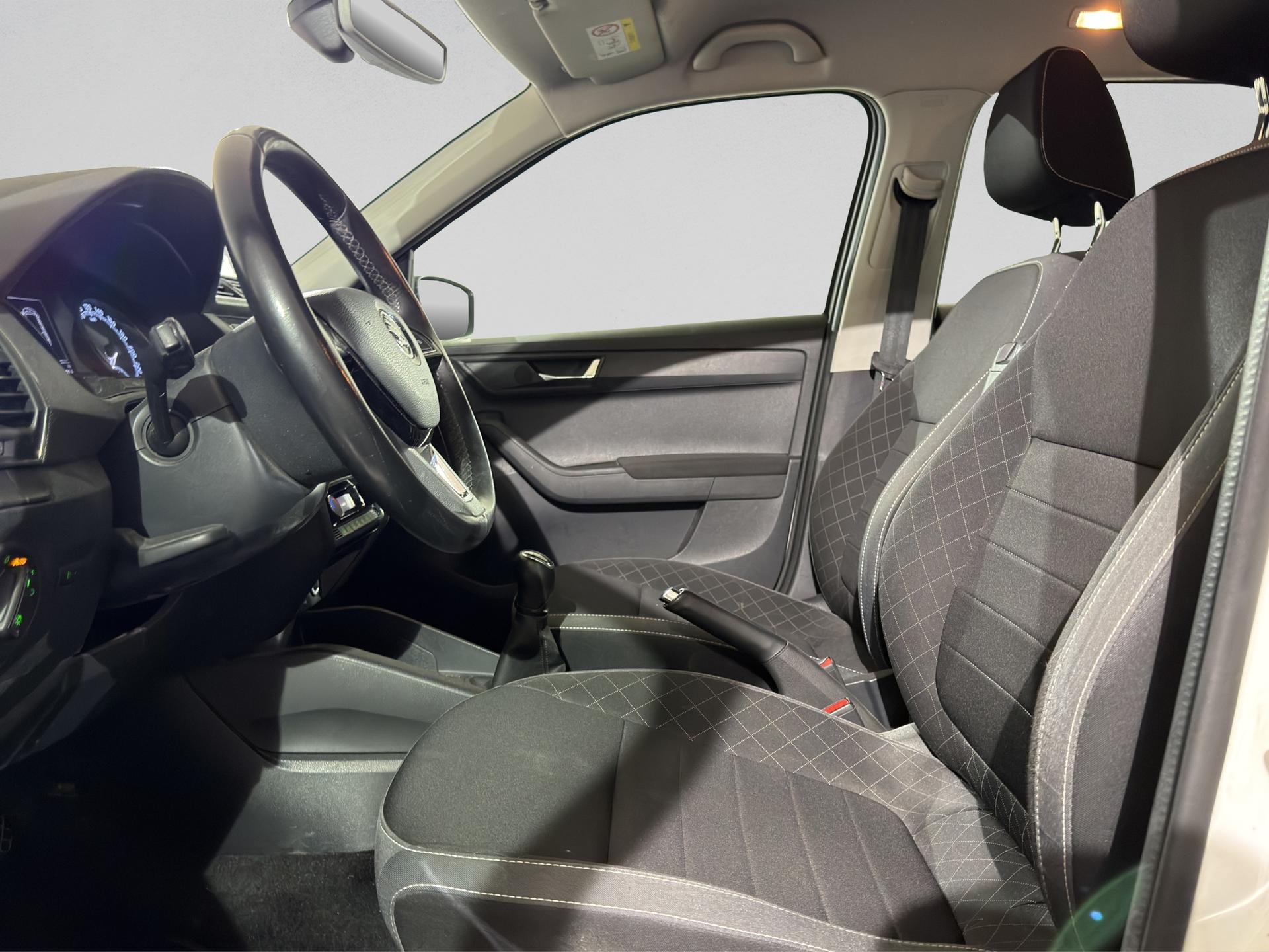 SKODA Fabia Combi 1.0 TSI Ambition-image-8