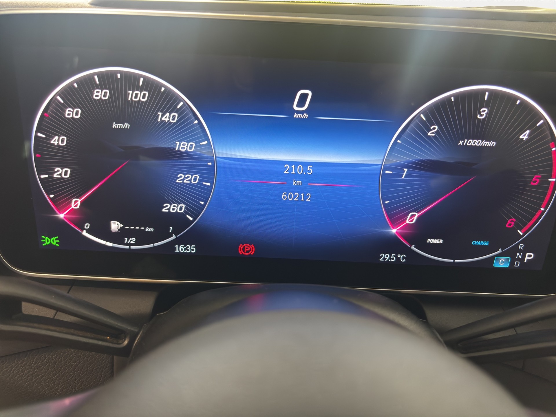 MERCEDES-BENZ GLC 220 d 4Matic 9G-Tronic-image-9