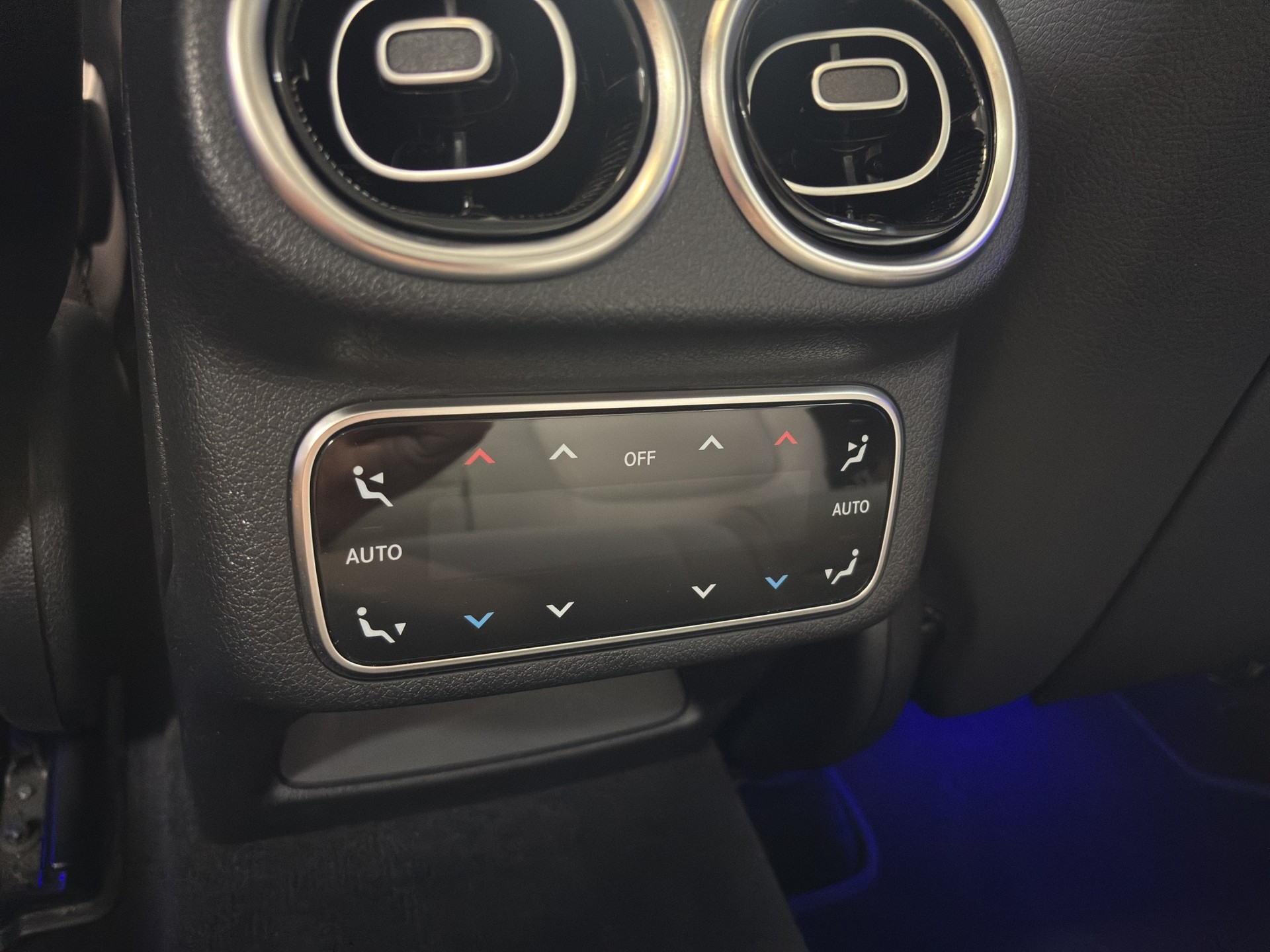 MERCEDES-BENZ GLC 220 d 4Matic 9G-Tronic-image-14
