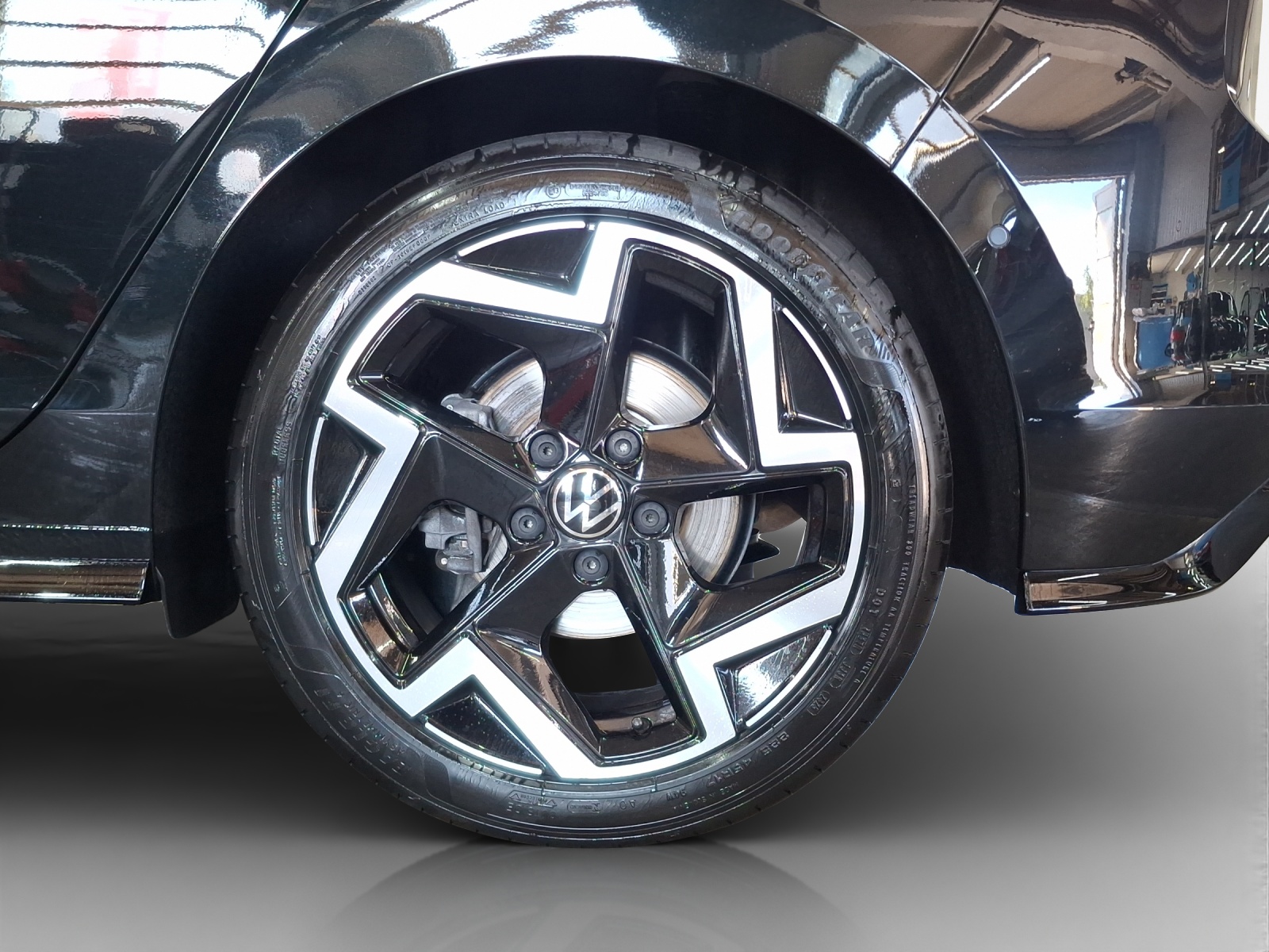 VW Golf 2.0 TSI R-Line DSG 4 Motion-image-13