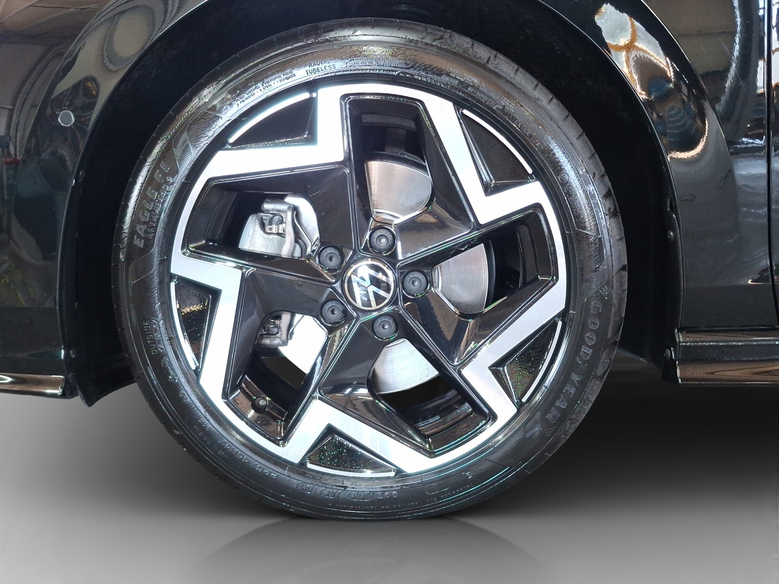 VW Golf 2.0 TSI R-Line DSG 4 Motion-image-14