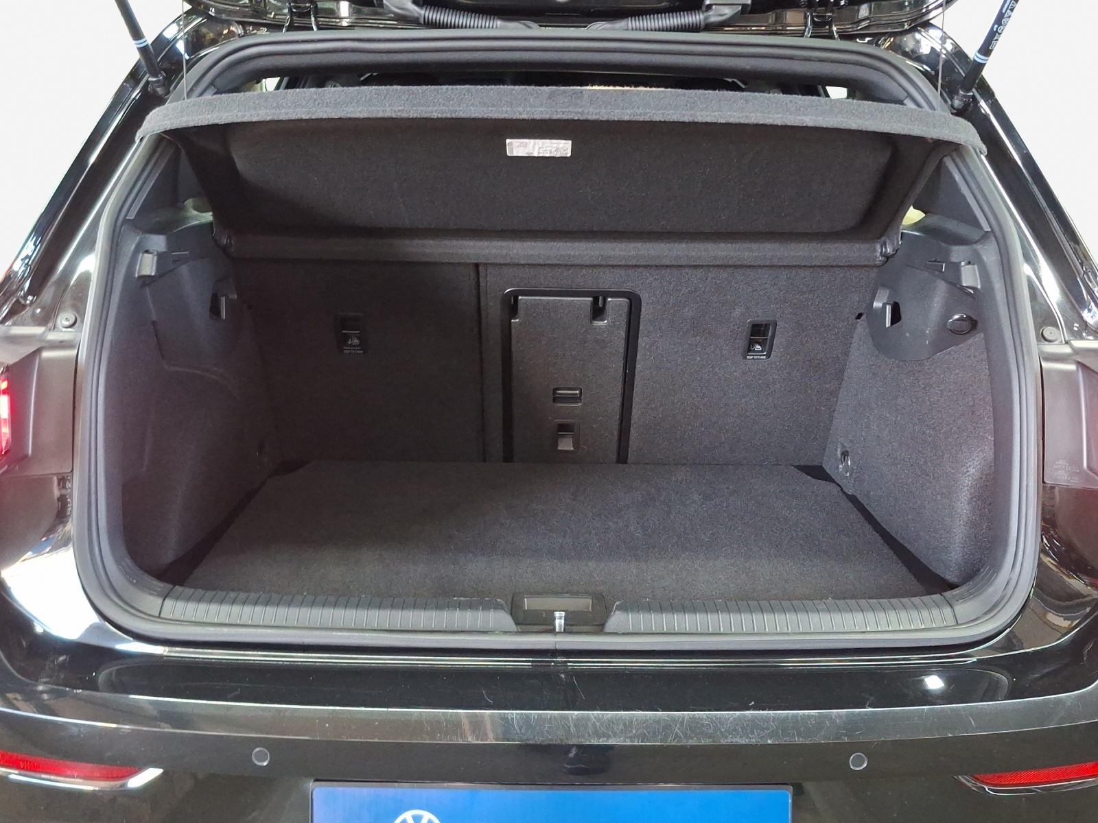 VW Golf 2.0 TSI R-Line DSG 4 Motion-image-11