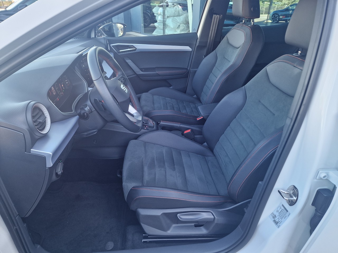 SEAT Ibiza 1.0 EcoTSI FR DSG-image-9