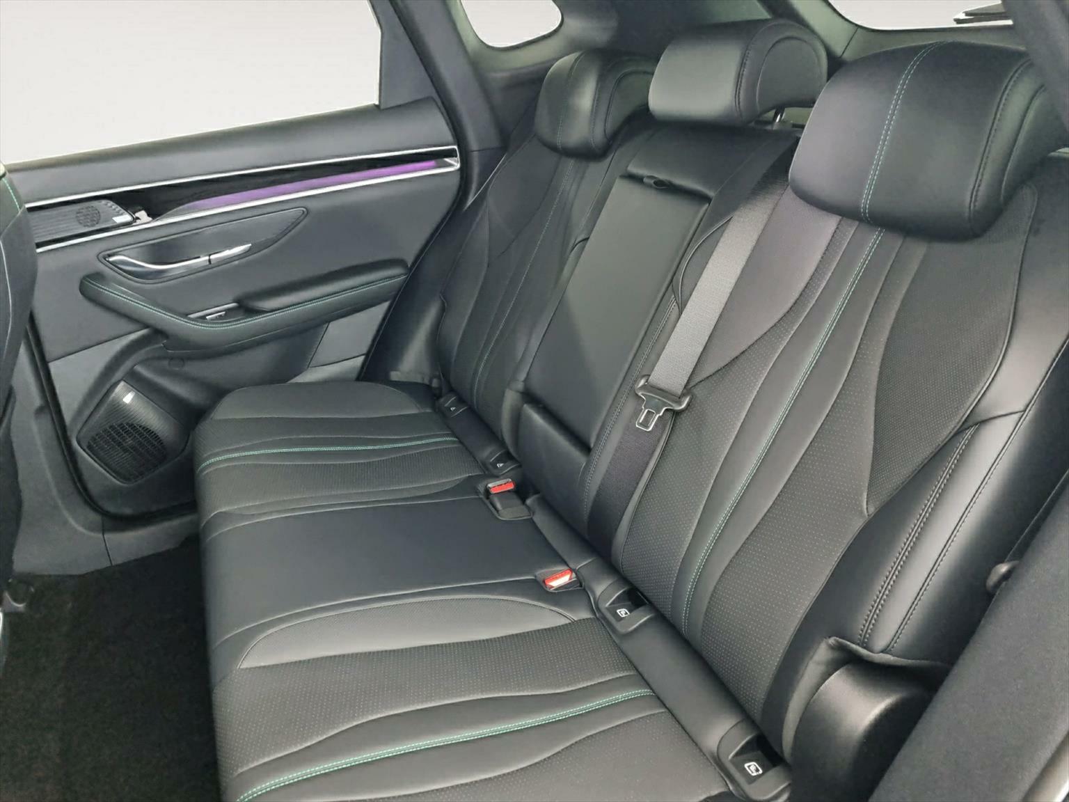 BYD Seal U DM-i Design AWD-image-12