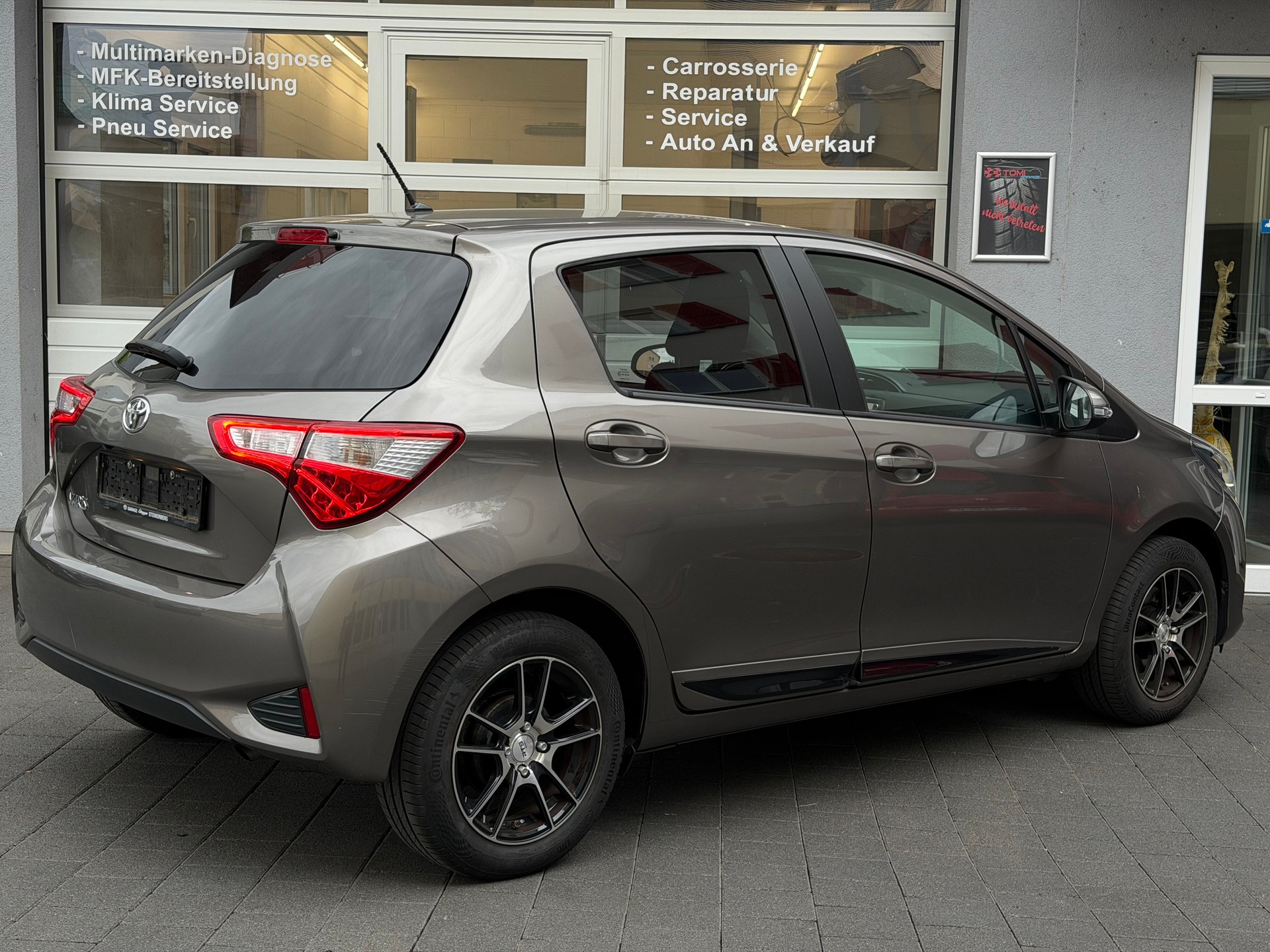 TOYOTA Yaris 1.5 Comfort*Toyota Werksgarantie*Frisch ab MFK&Service*Sitzheizung*Rückfahrkamera*8-Fach Räder*USW.*-image-6