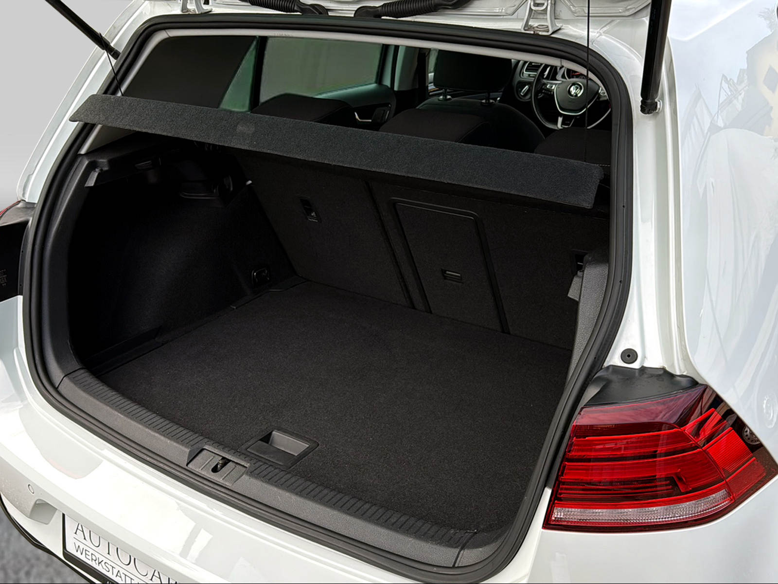 VW Golf 1.5 TSI EVO Highline DSG-image-15