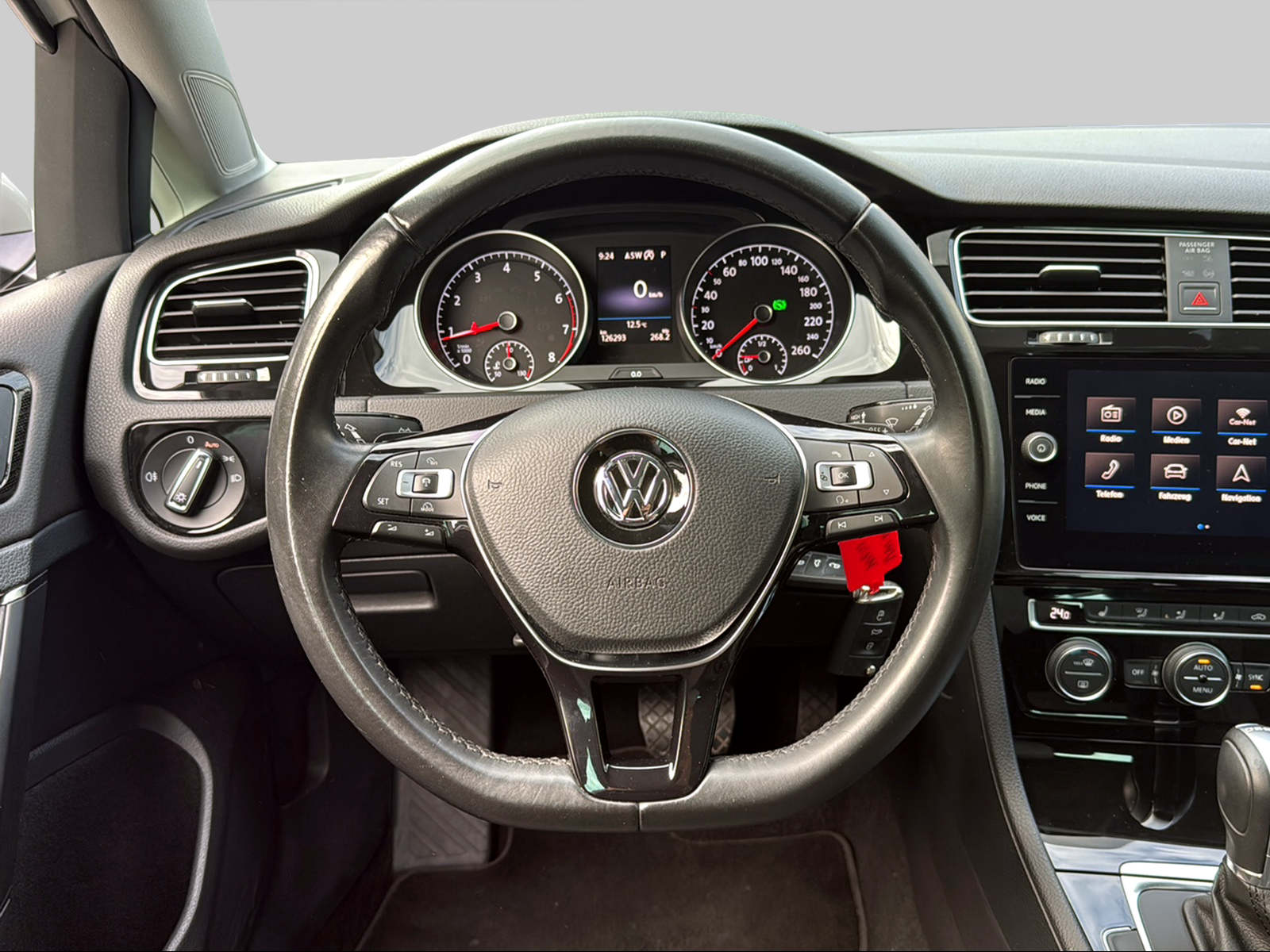 VW Golf 1.5 TSI EVO Highline DSG-image-8