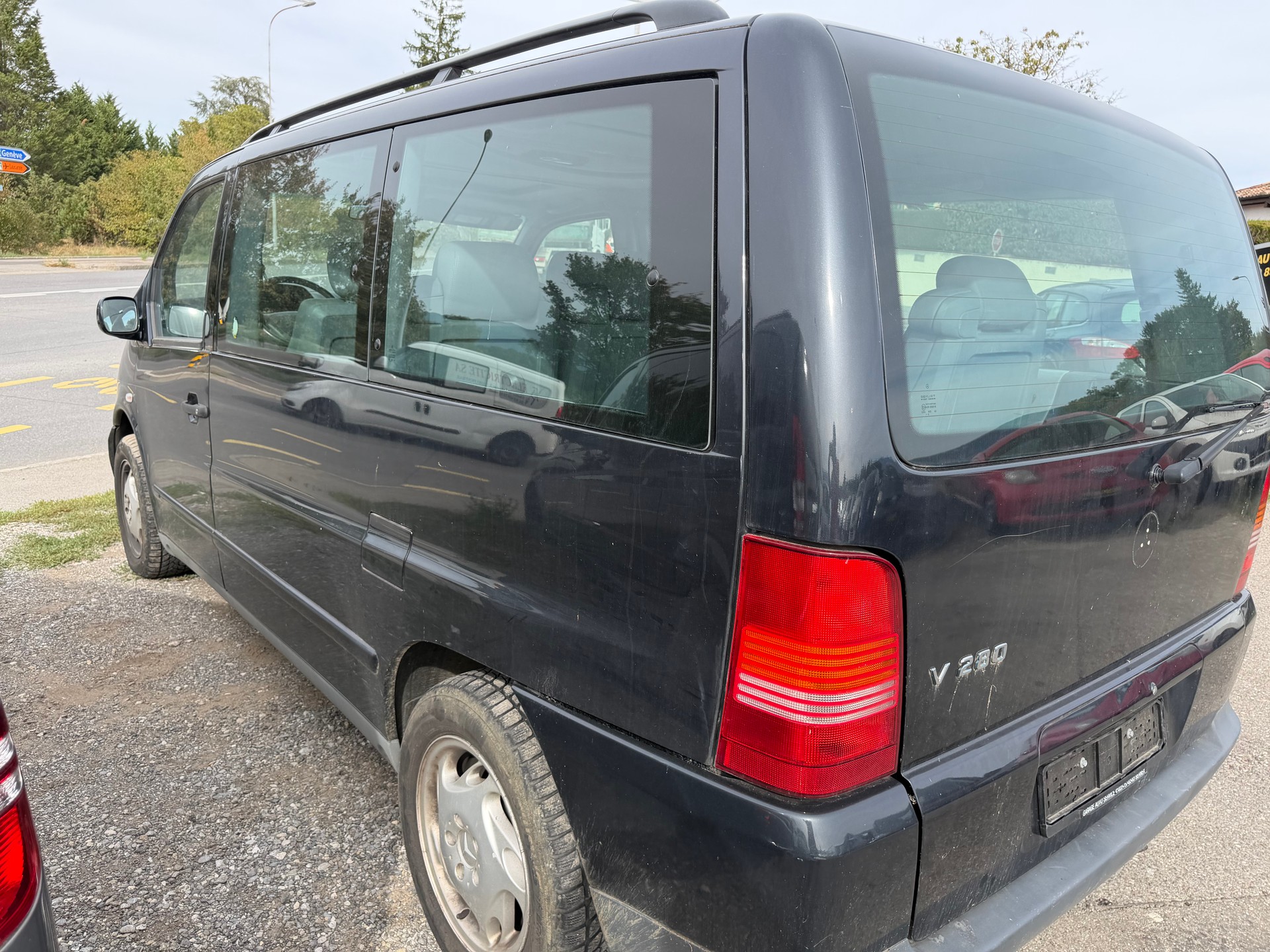 MERCEDES-BENZ V 280 Trend-image-5