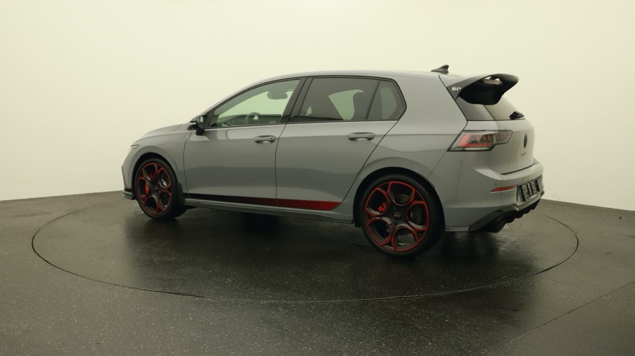 VW Golf 2.0 TSI GTI Edition 50 DSG-image-2