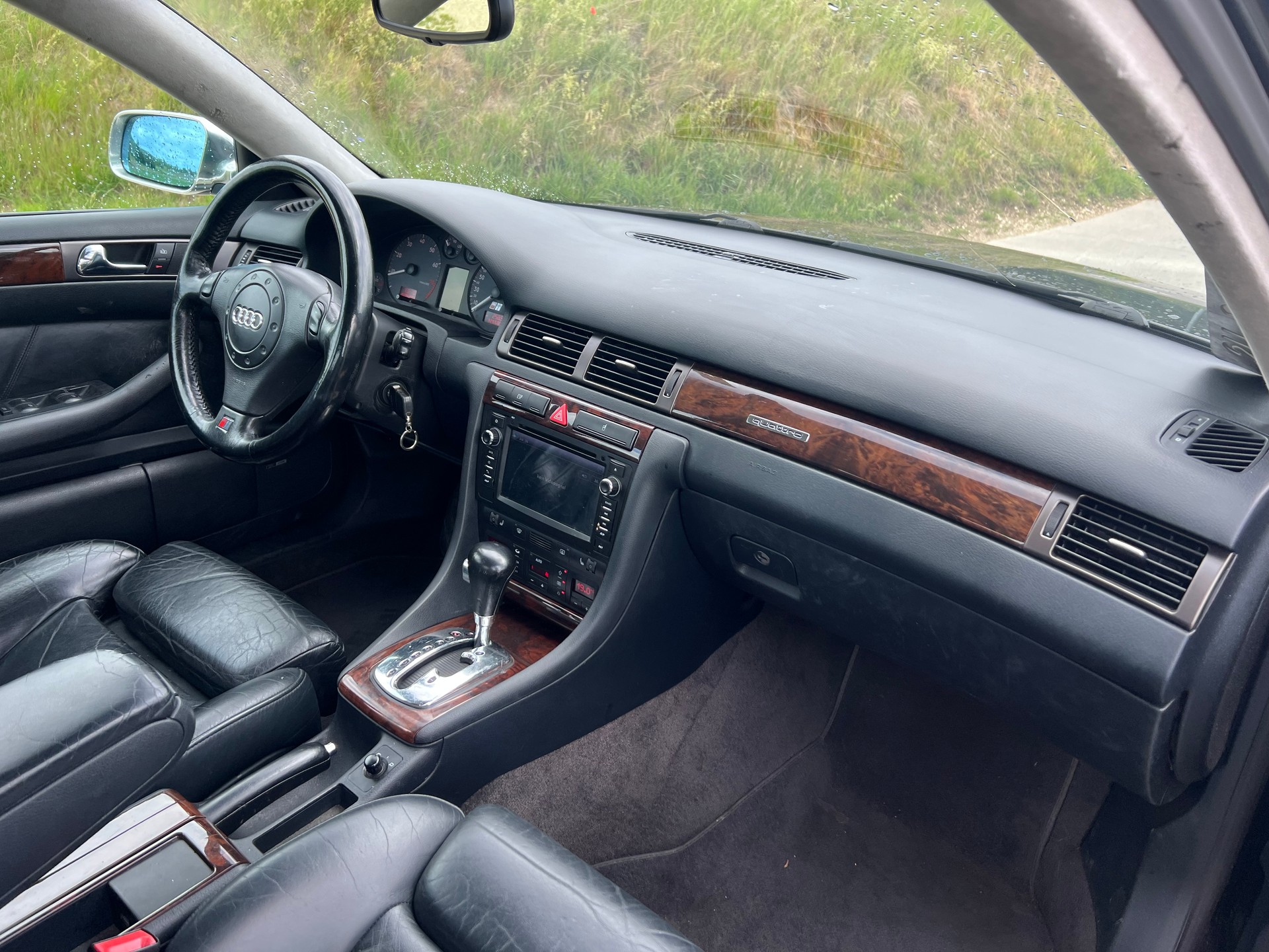 AUDI S6 quattro-image-10
