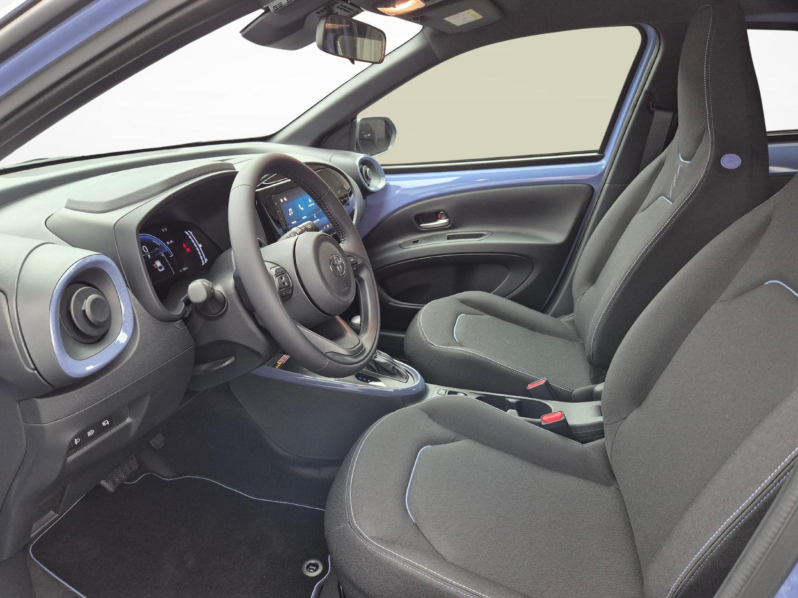 TOYOTA Aygo X 1.5 VVT-i HSD Trend-image-2