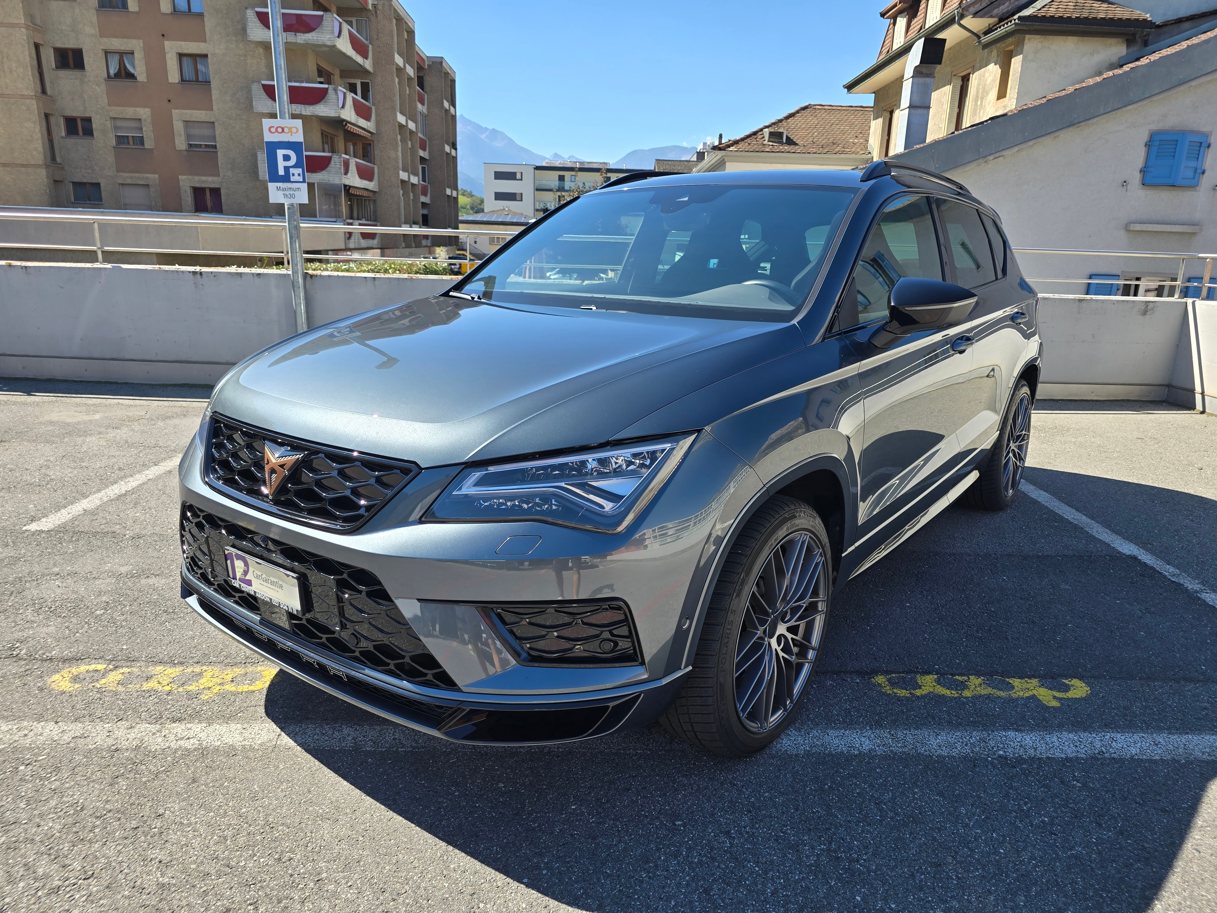 Car photo