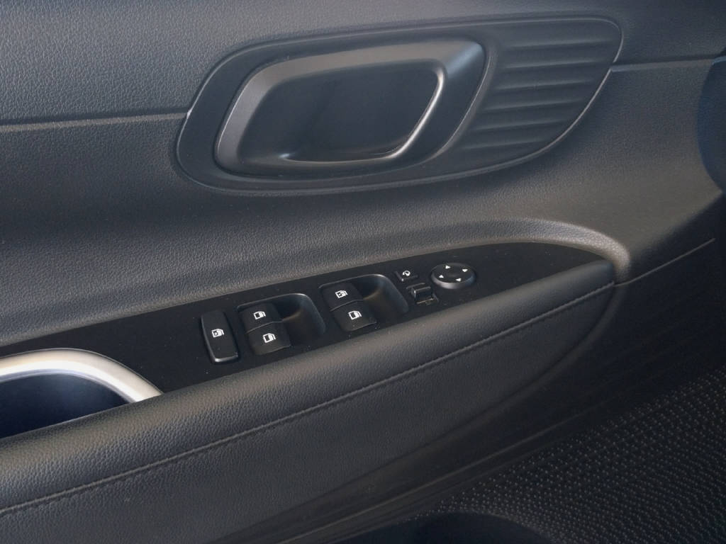 HYUNDAI BAYON 1.0 T-GDi Origo-image-19