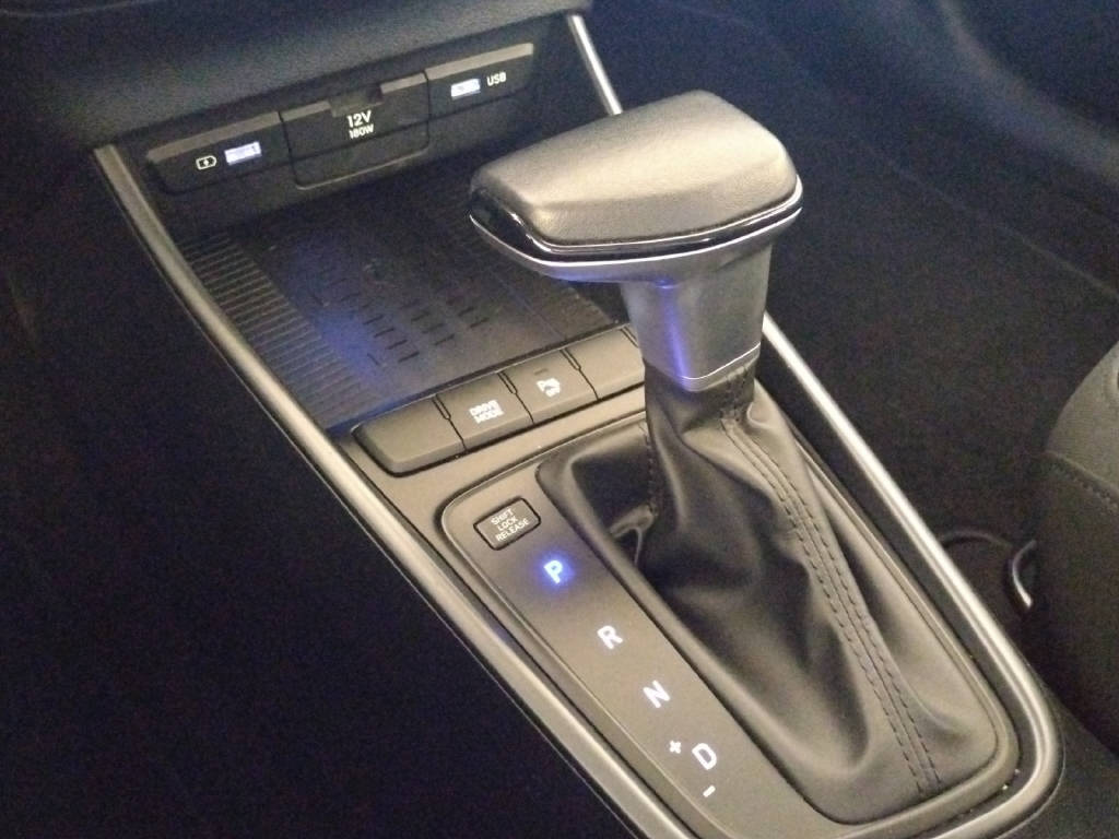 HYUNDAI BAYON 1.0 T-GDi Origo-image-17