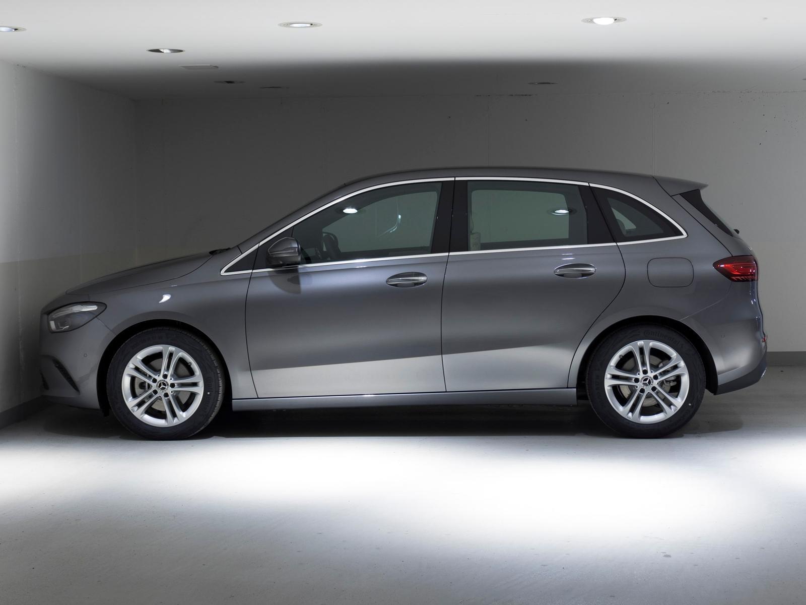 MERCEDES-BENZ B 200-image-5