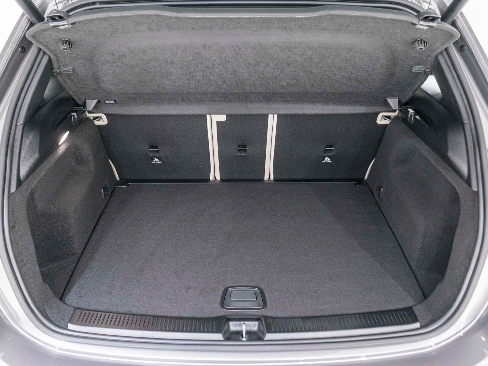 MERCEDES-BENZ B 200-image-13