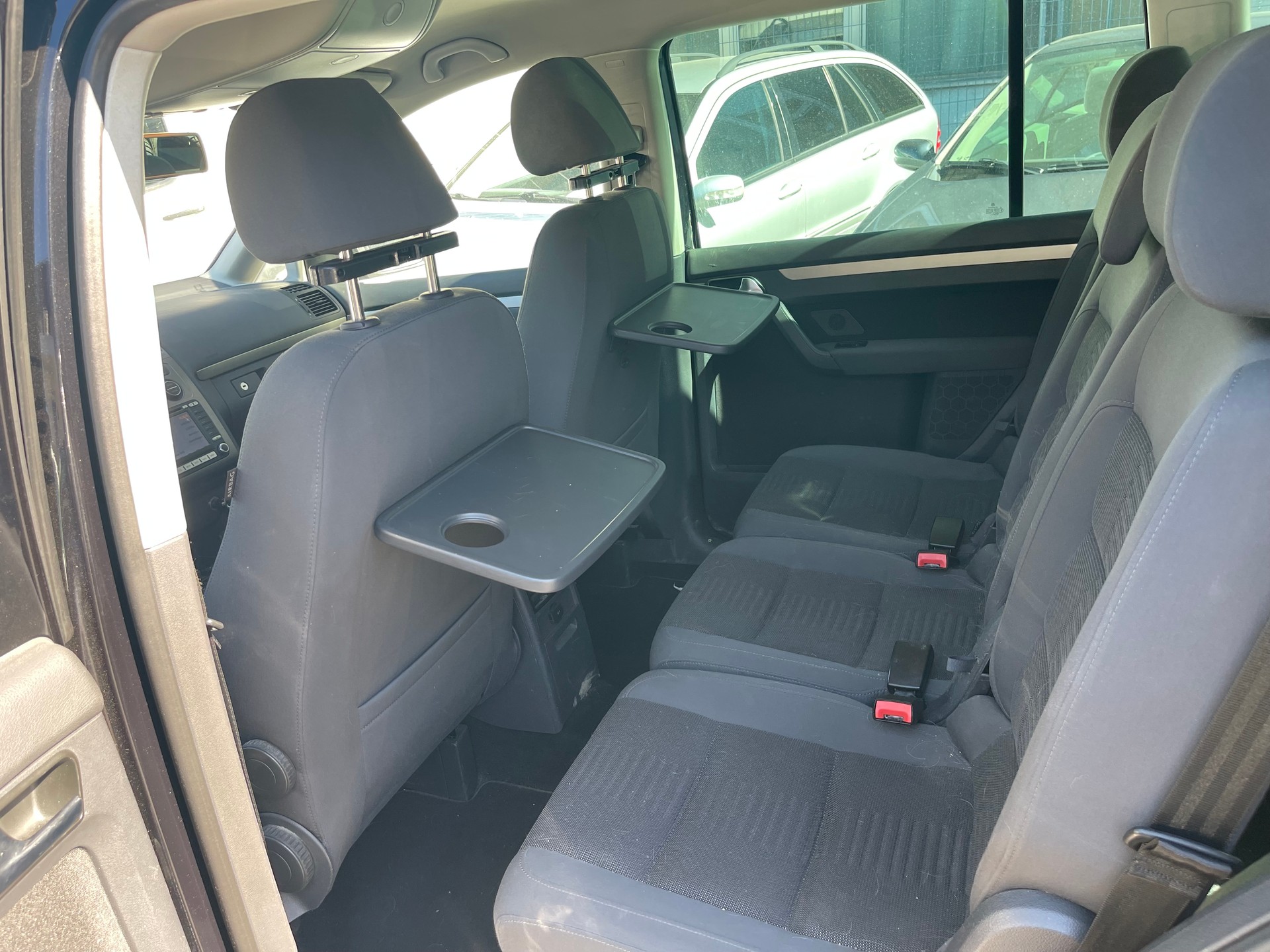 VW Touran 2.0 TDI Highline-image-6