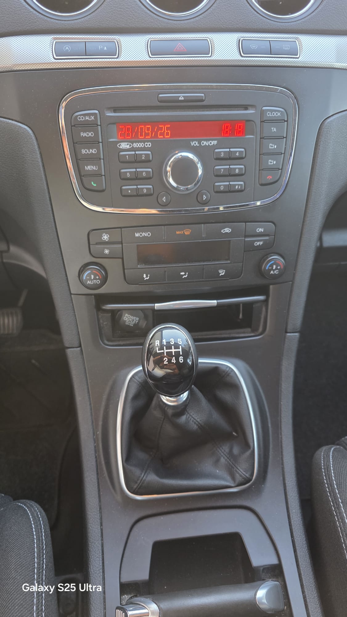 CITROEN Grand C4 Picasso 2.0 HDI Exclusive+ BMP6-image-9