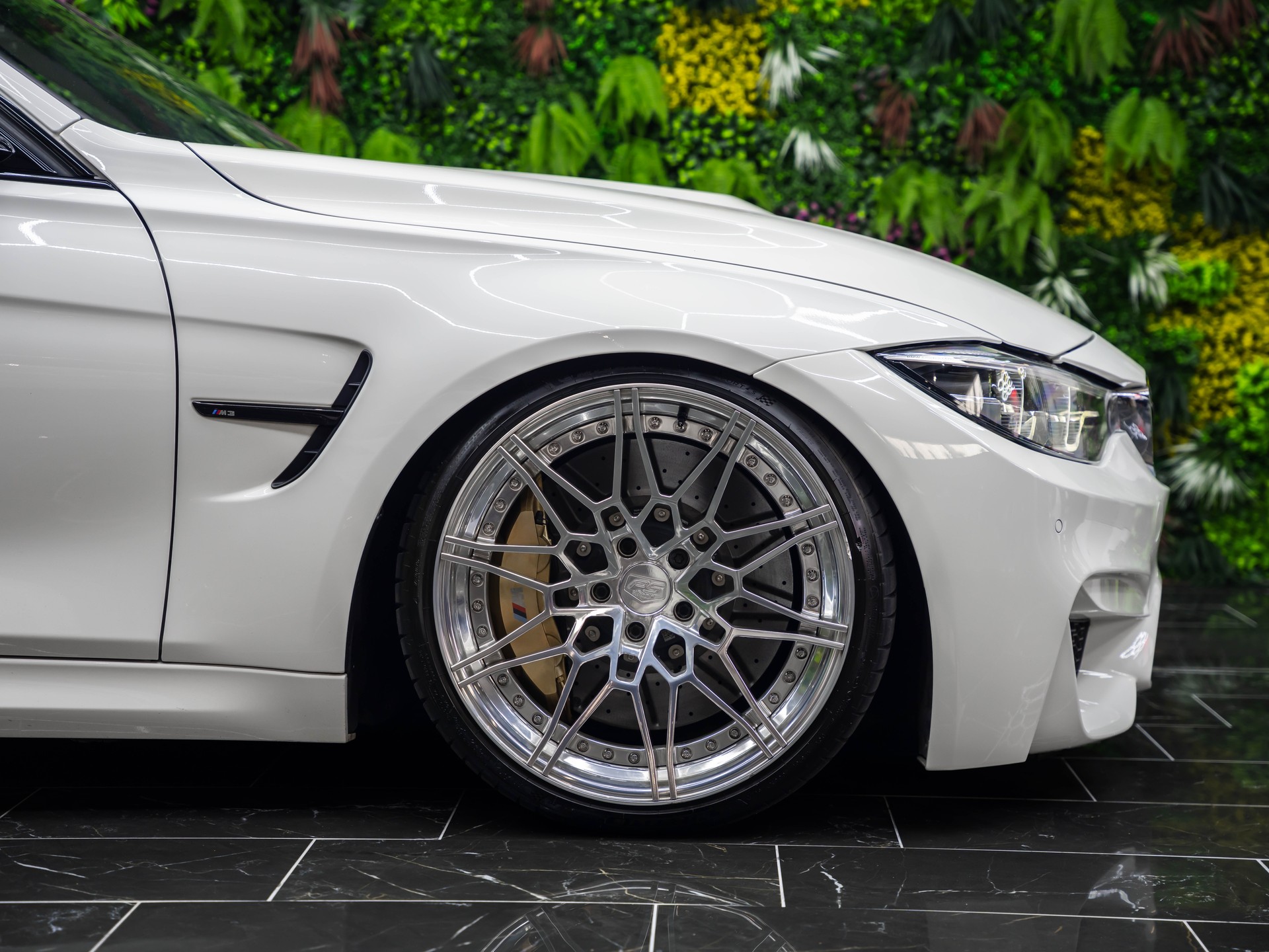 BMW M3 CS Drivelogic-image-2