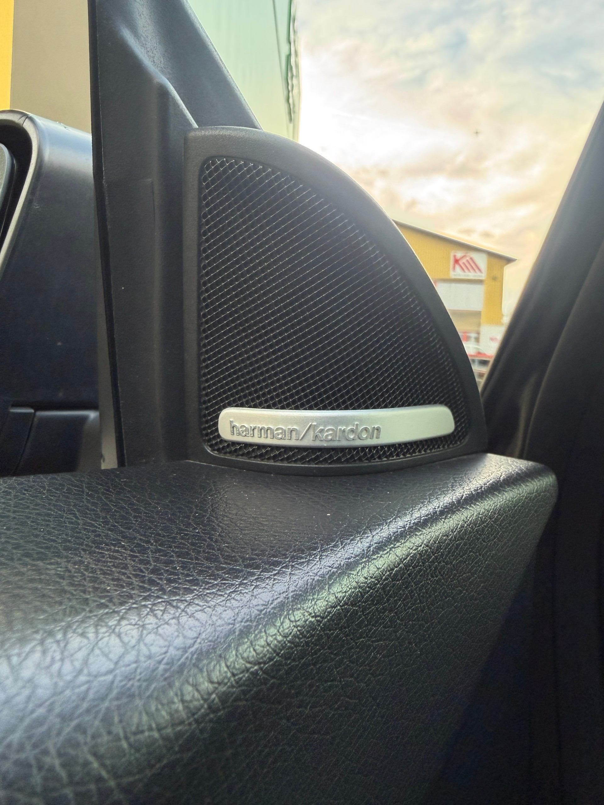 MERCEDES-BENZ CLA 250 Urban 7G-DCT-image-12