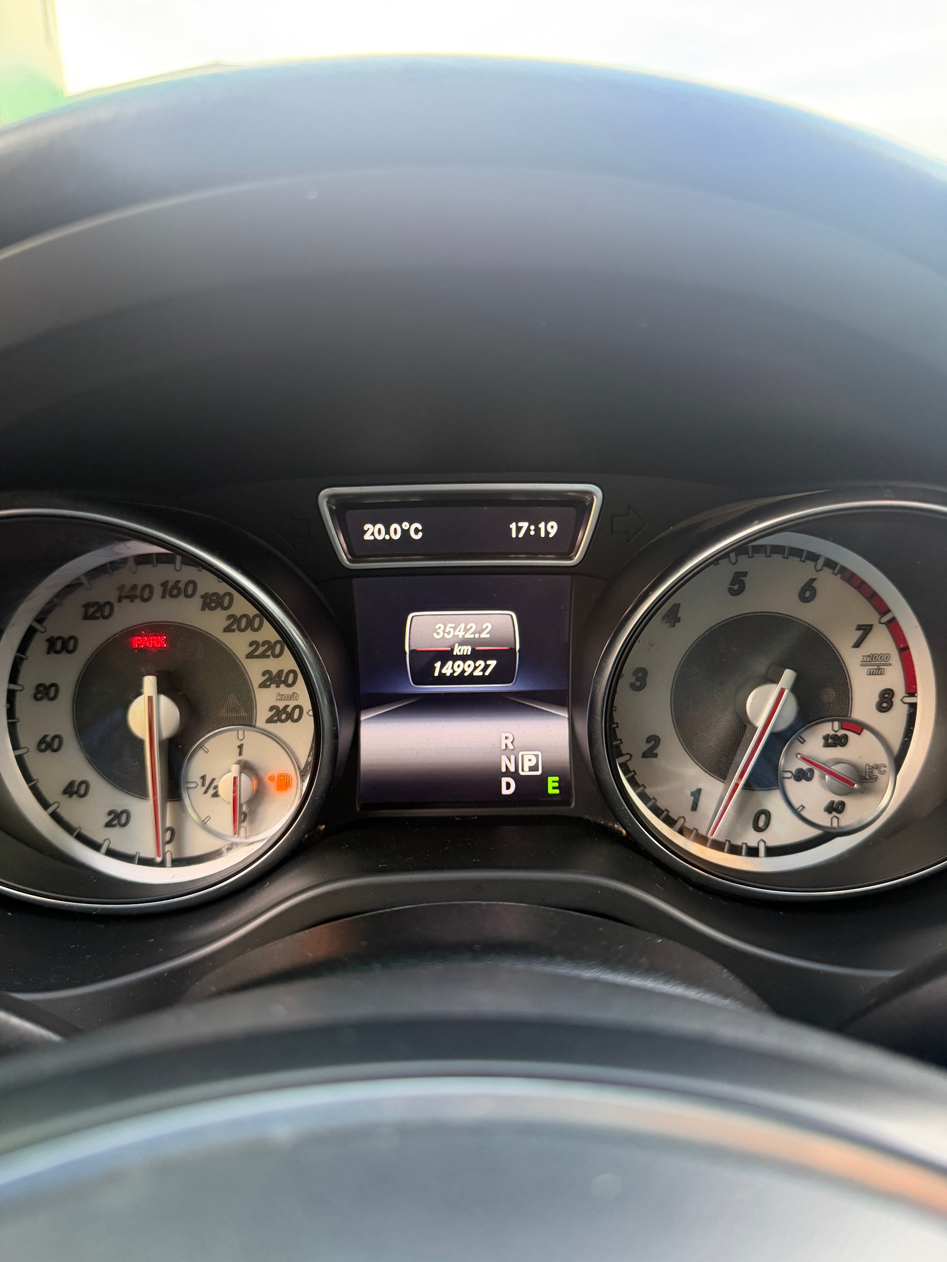 MERCEDES-BENZ CLA 250 Urban 7G-DCT-image-11