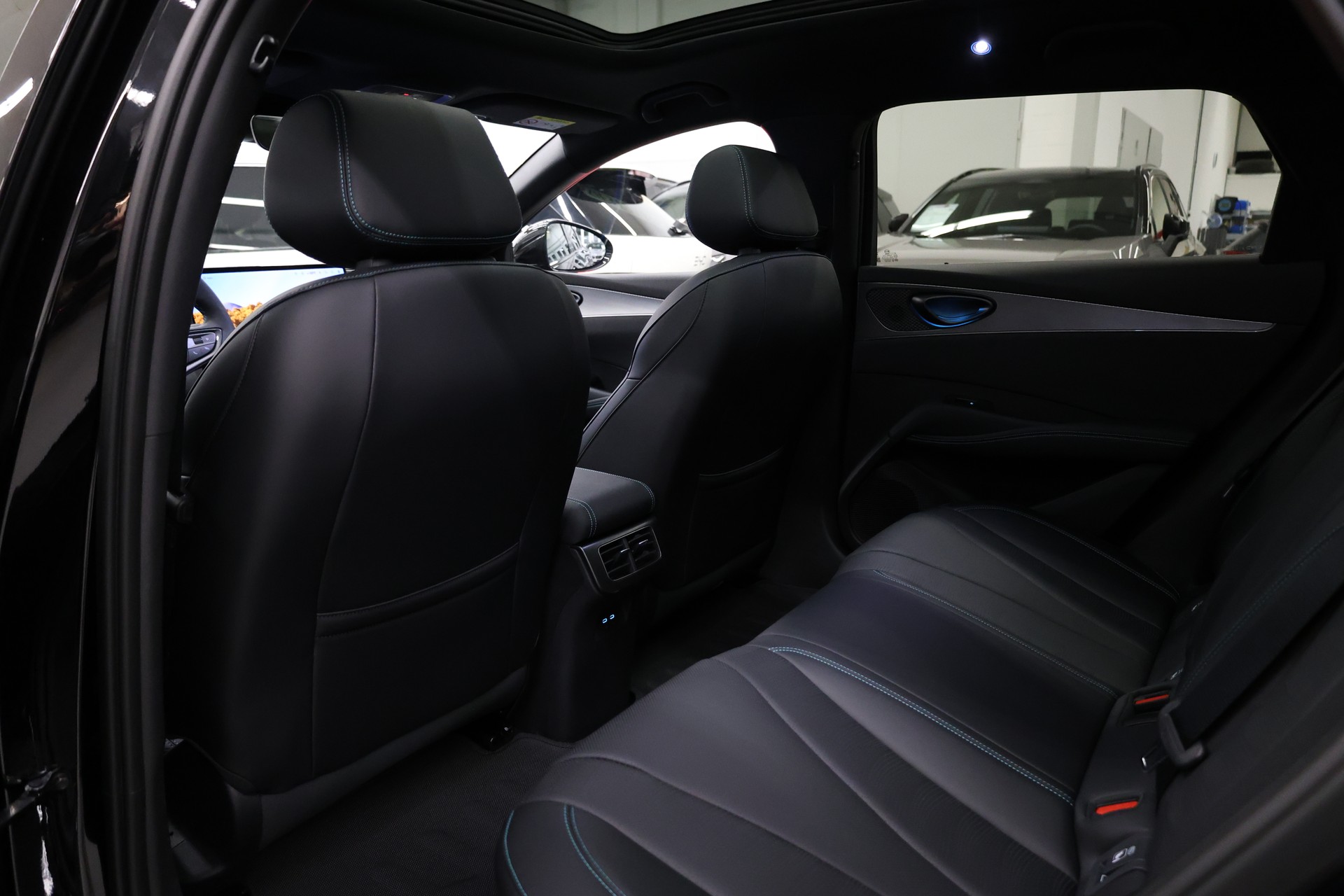 BYD Seal 6 DM-i Touring Comfort-image-31