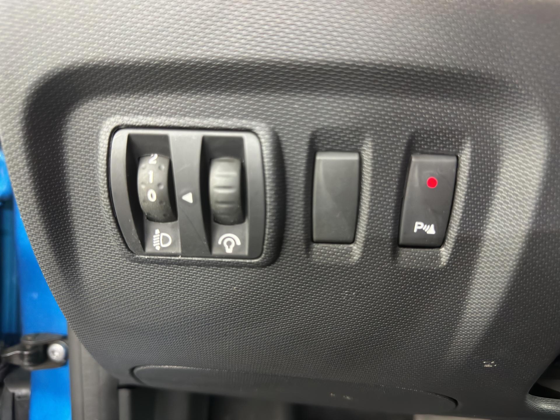RENAULT Captur 1.5 dCi Dynamique EDC-image-20