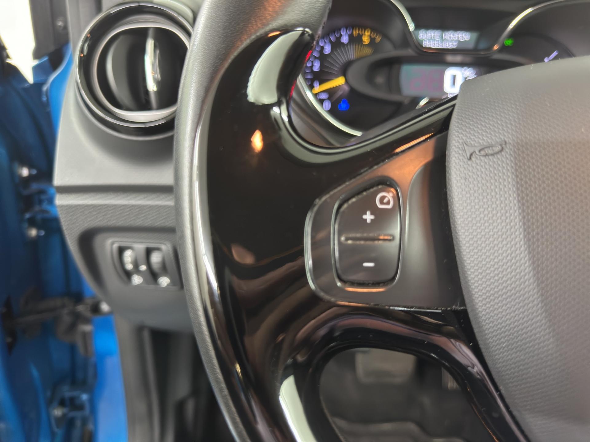 RENAULT Captur 1.5 dCi Dynamique EDC-image-16