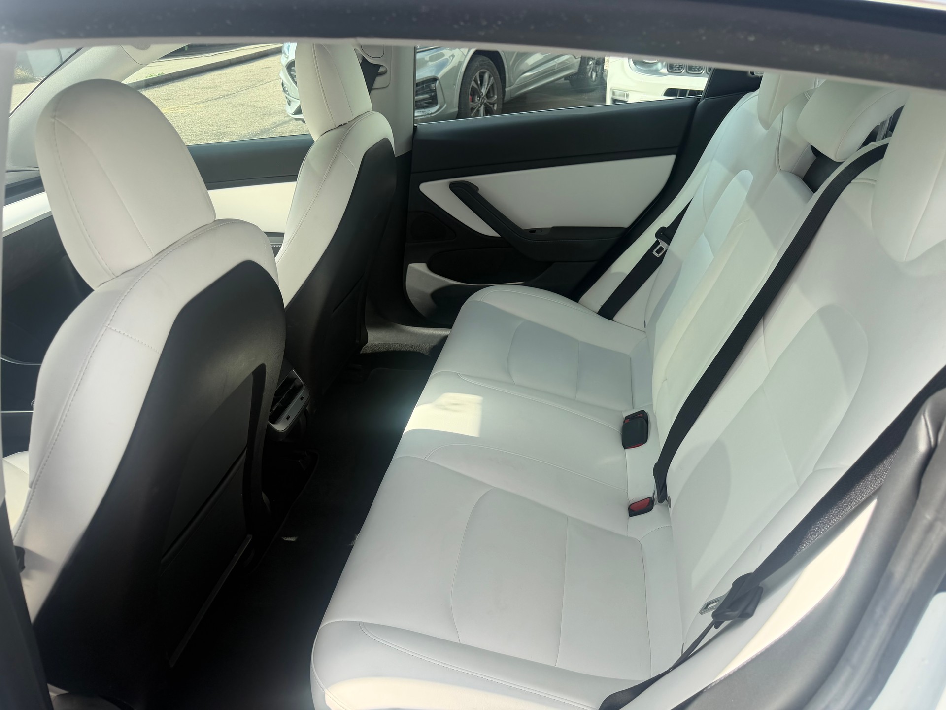 TESLA Model 3 Performance D AWD-image-12