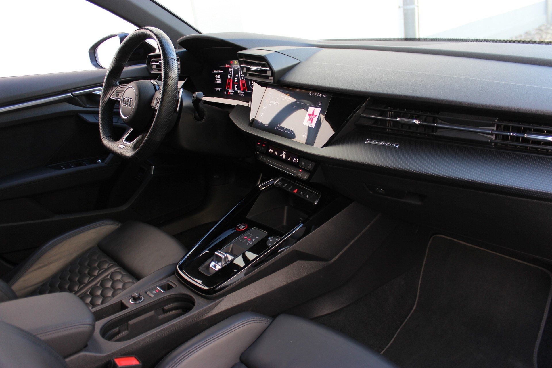 AUDI RS3 Limousine 2.5 TSI quattro S-tronic 🎉1.9%-LEASINGAKTION🎉-image-3