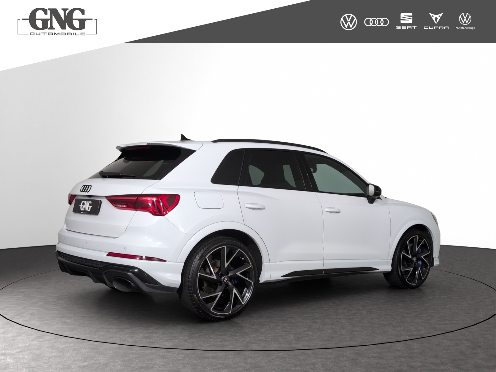 AUDI RS Q3 2.5 TFSI quattro S tronic-image-2