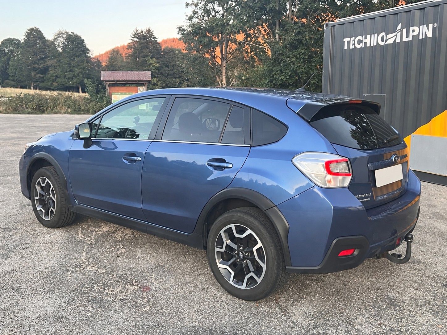 SUBARU 2.0i Swiss Two-image-1