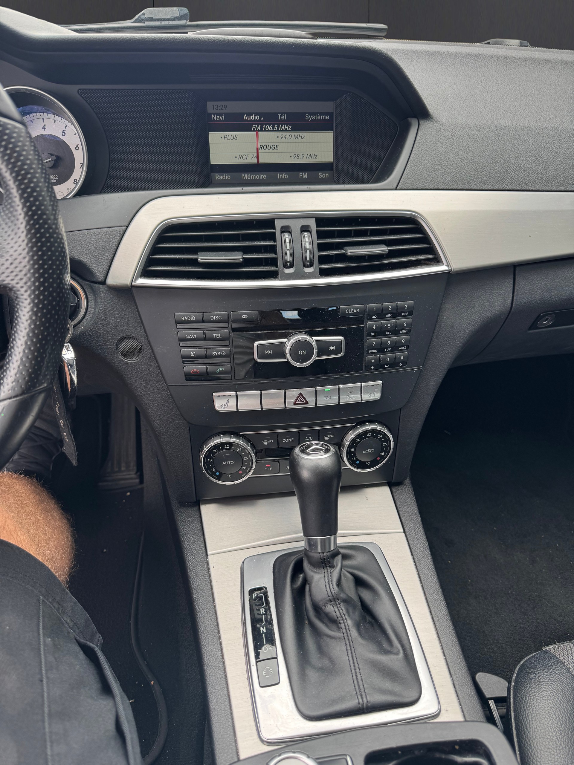 MERCEDES-BENZ C 200 Avantgarde 7G-Tronic-image-8