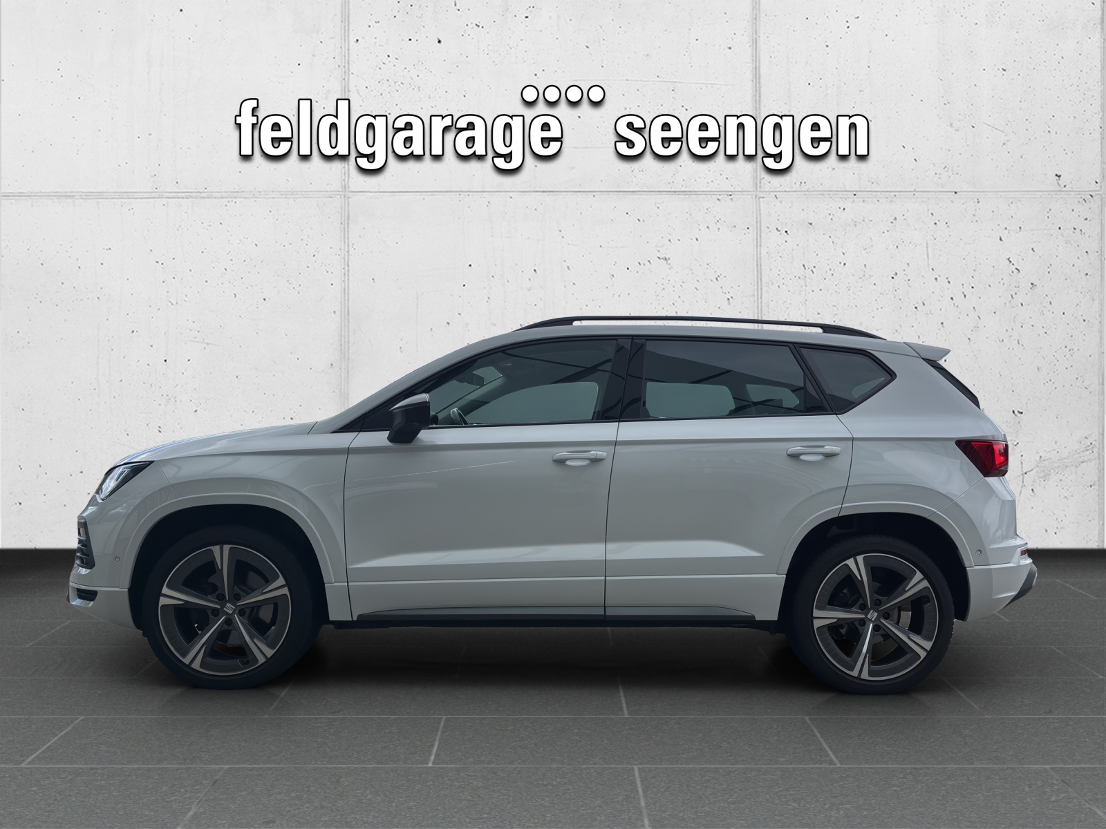SEAT Ateca 2.0 TSI FR 4Drive DSG mit AHK & Fahrerassistenzpaket-image-1