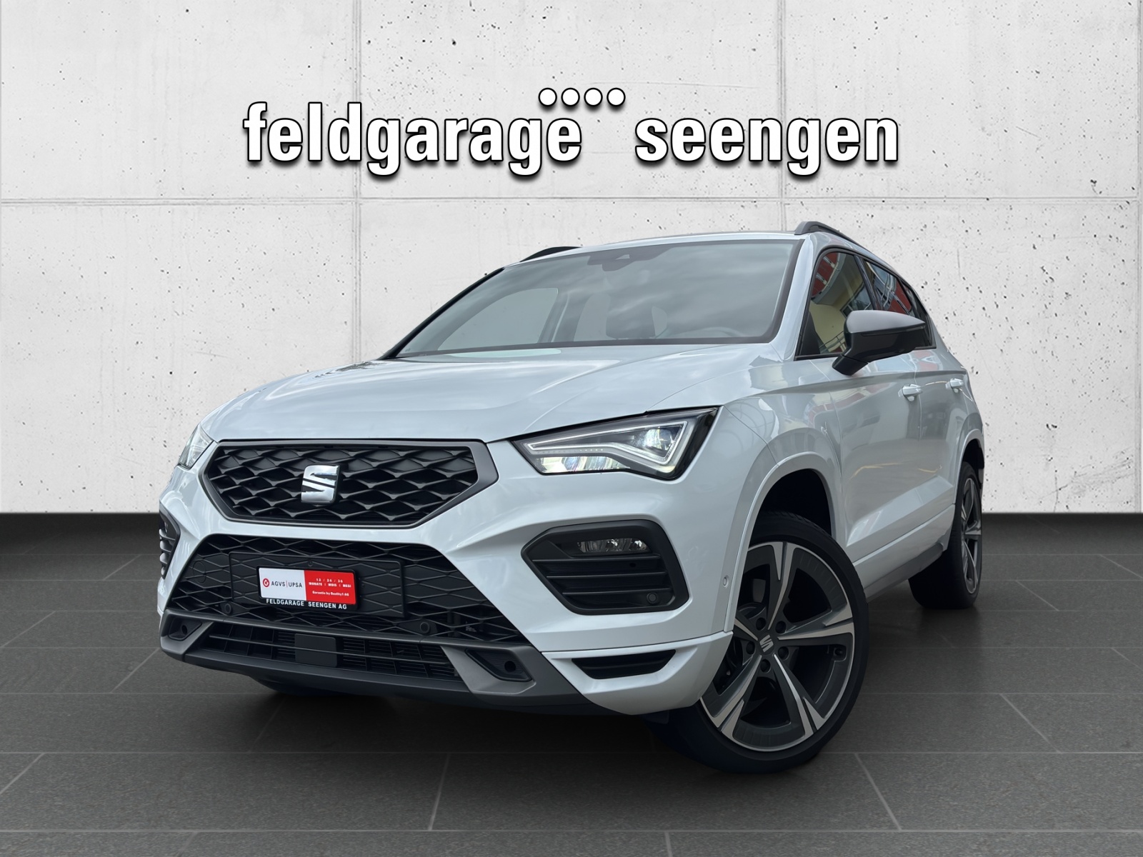 SEAT Ateca 2.0 TSI FR 4Drive DSG mit AHK & Fahrerassistenzpaket-image-0