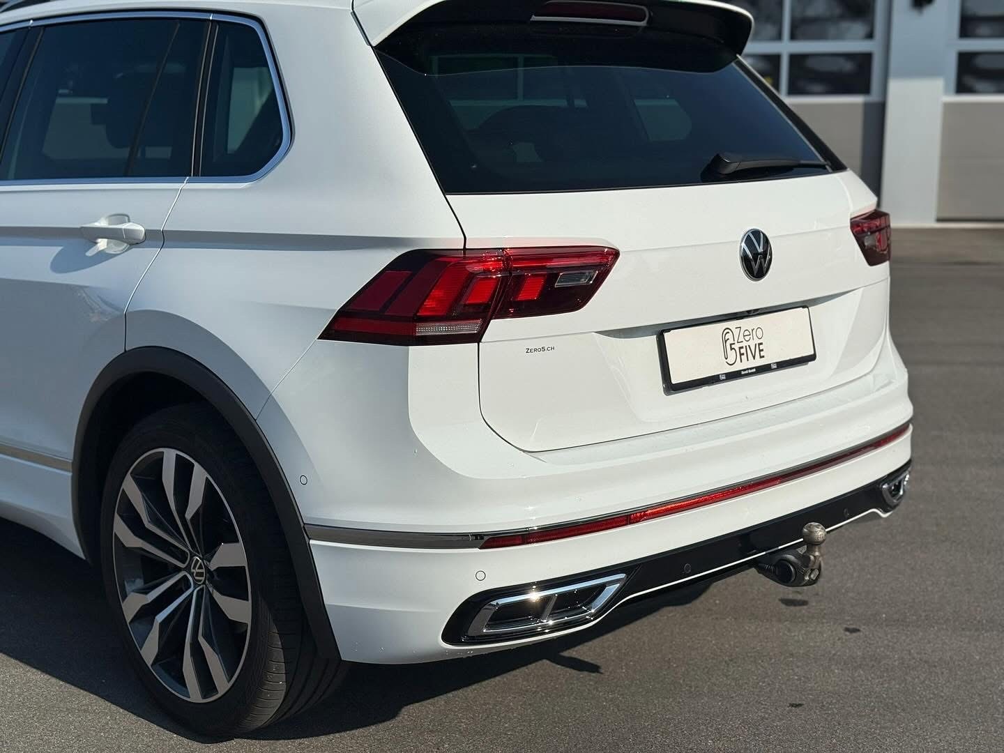 VW Tiguan 2.0TSI R-Line 4Motion DSG-image-5