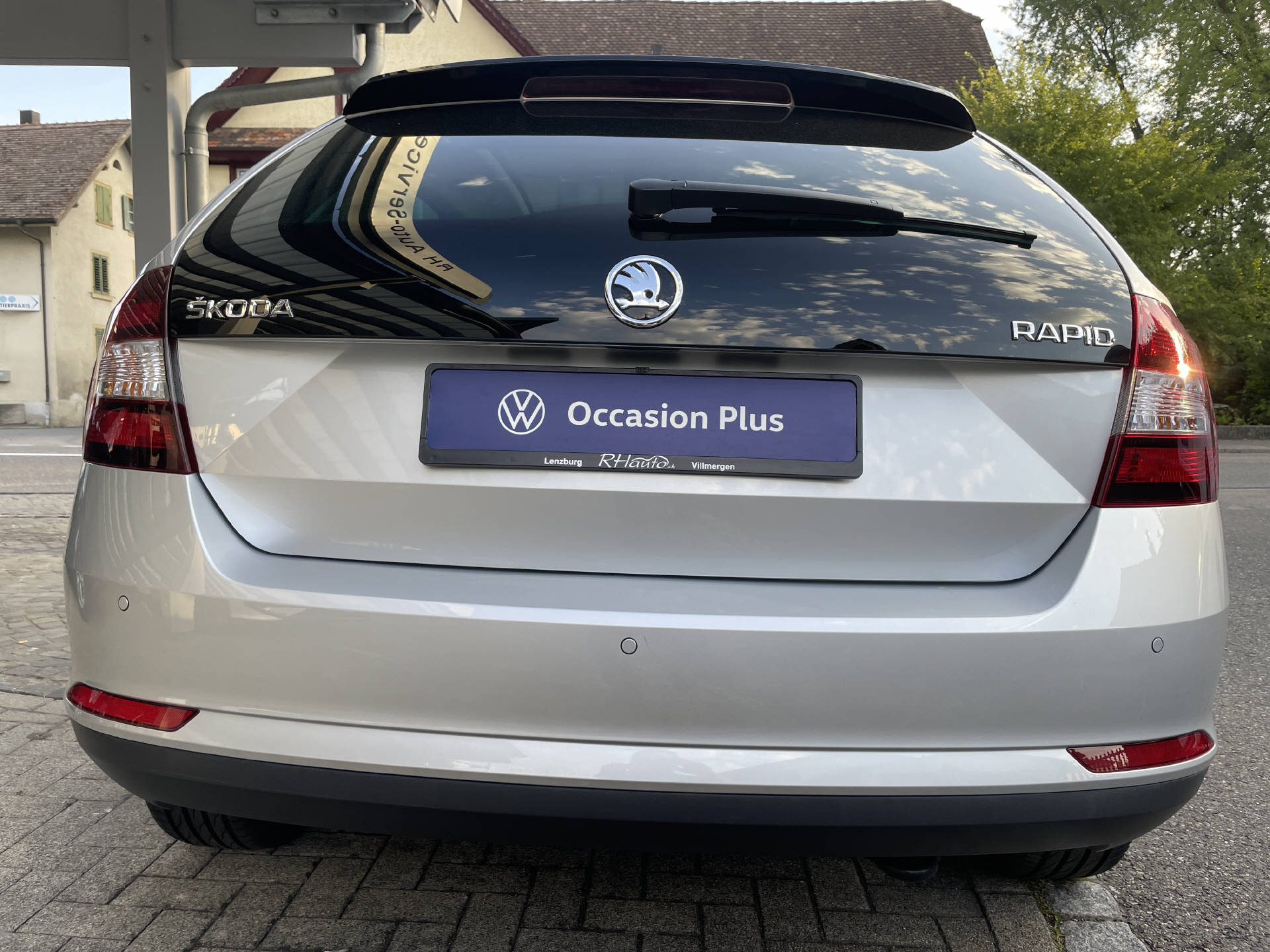 SKODA Rapid Spaceback 1.4 TSI Elegance DSG-image-4