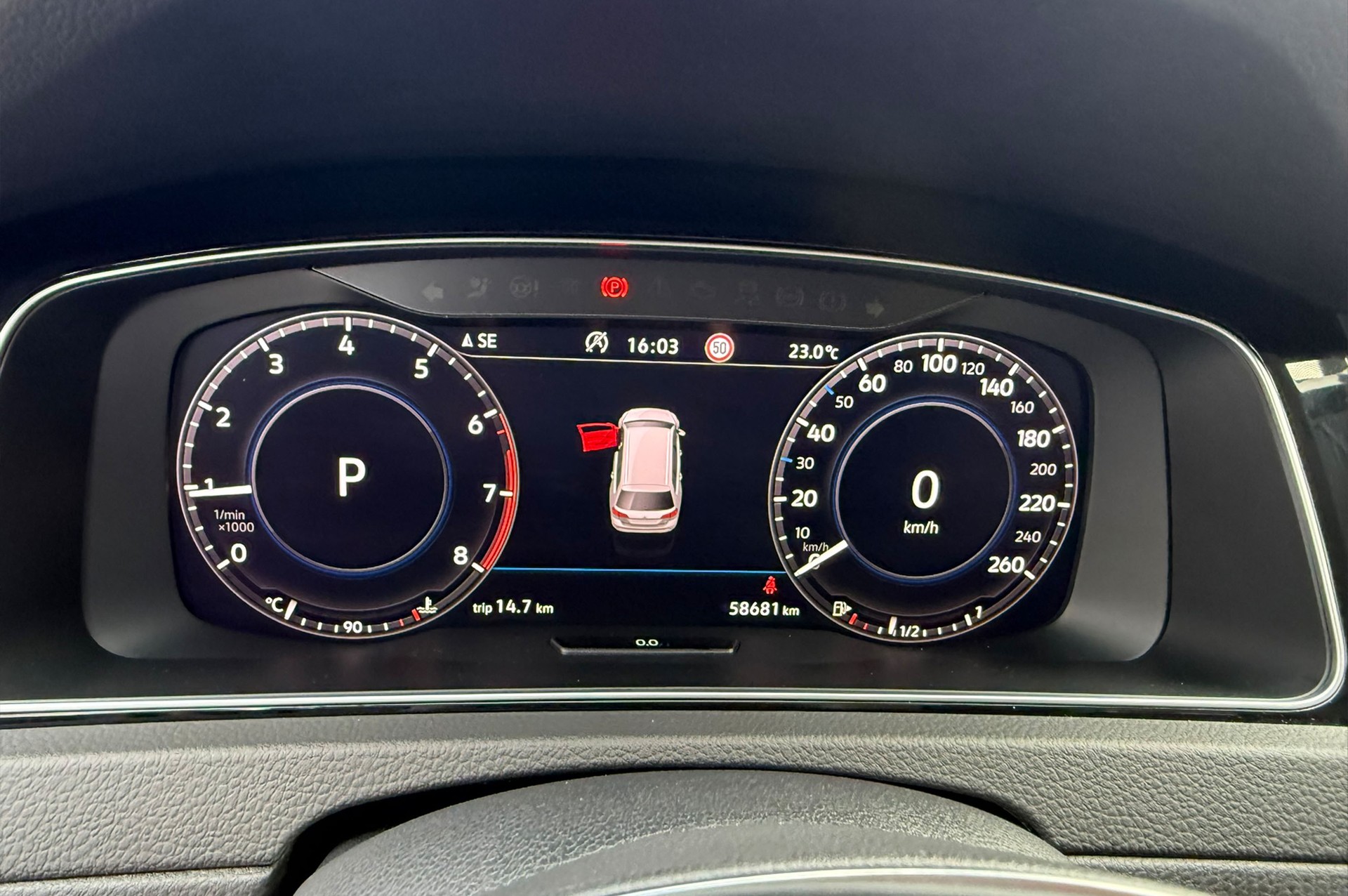 VW Golf Variant 1.5 TSI EVO Highline DSG-image-17