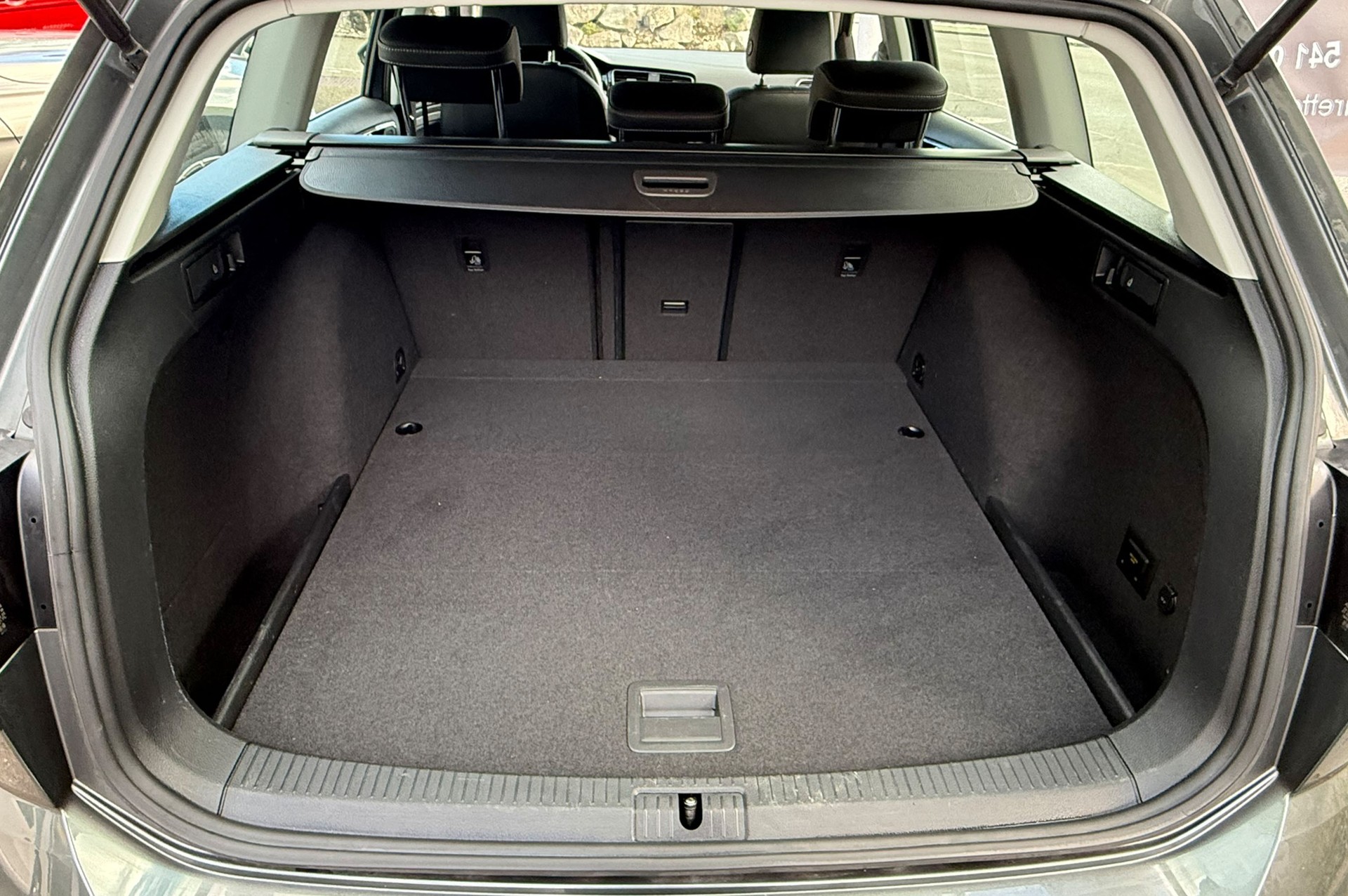VW Golf Variant 1.5 TSI EVO Highline DSG-image-9