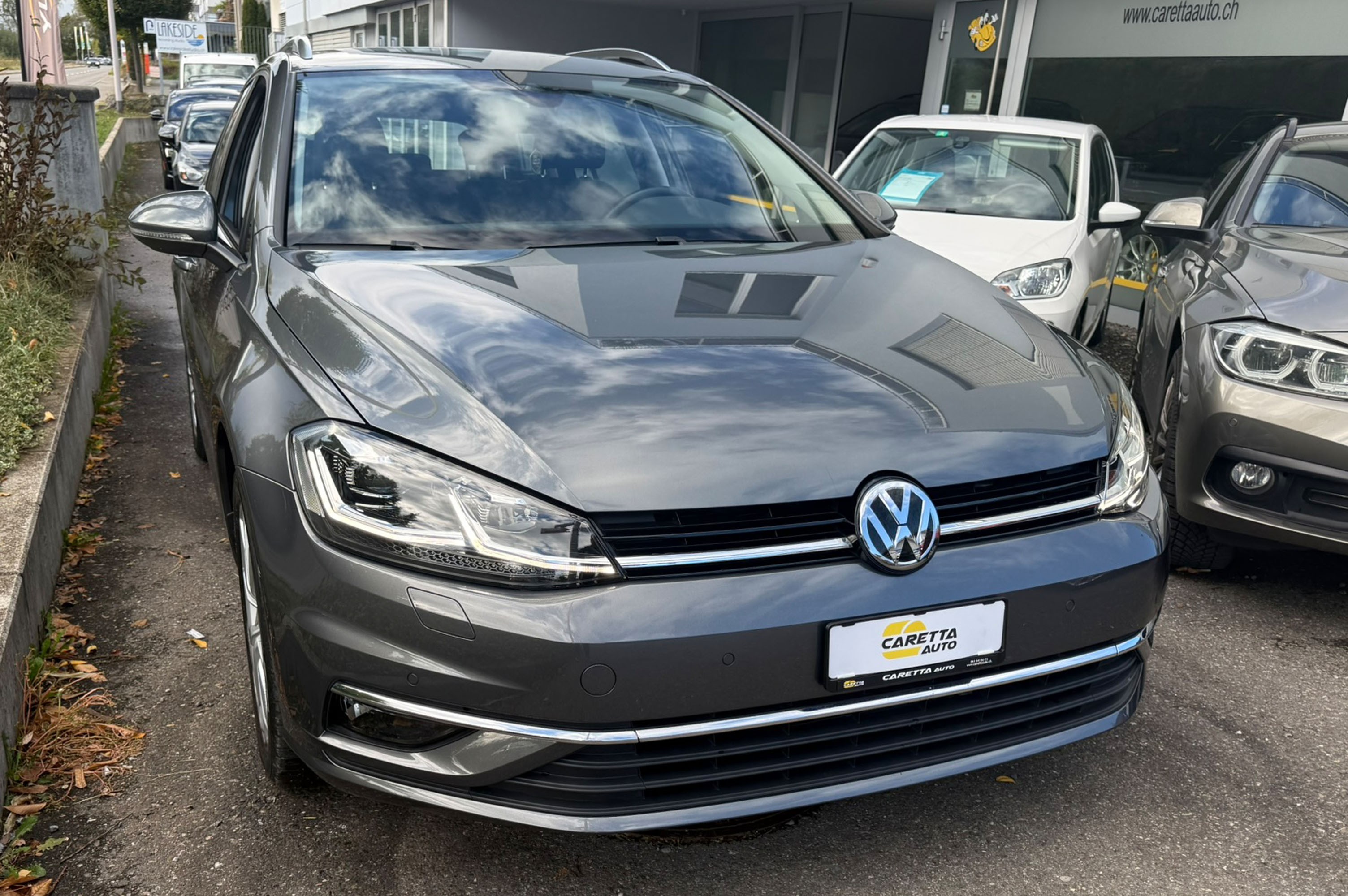 Car photo