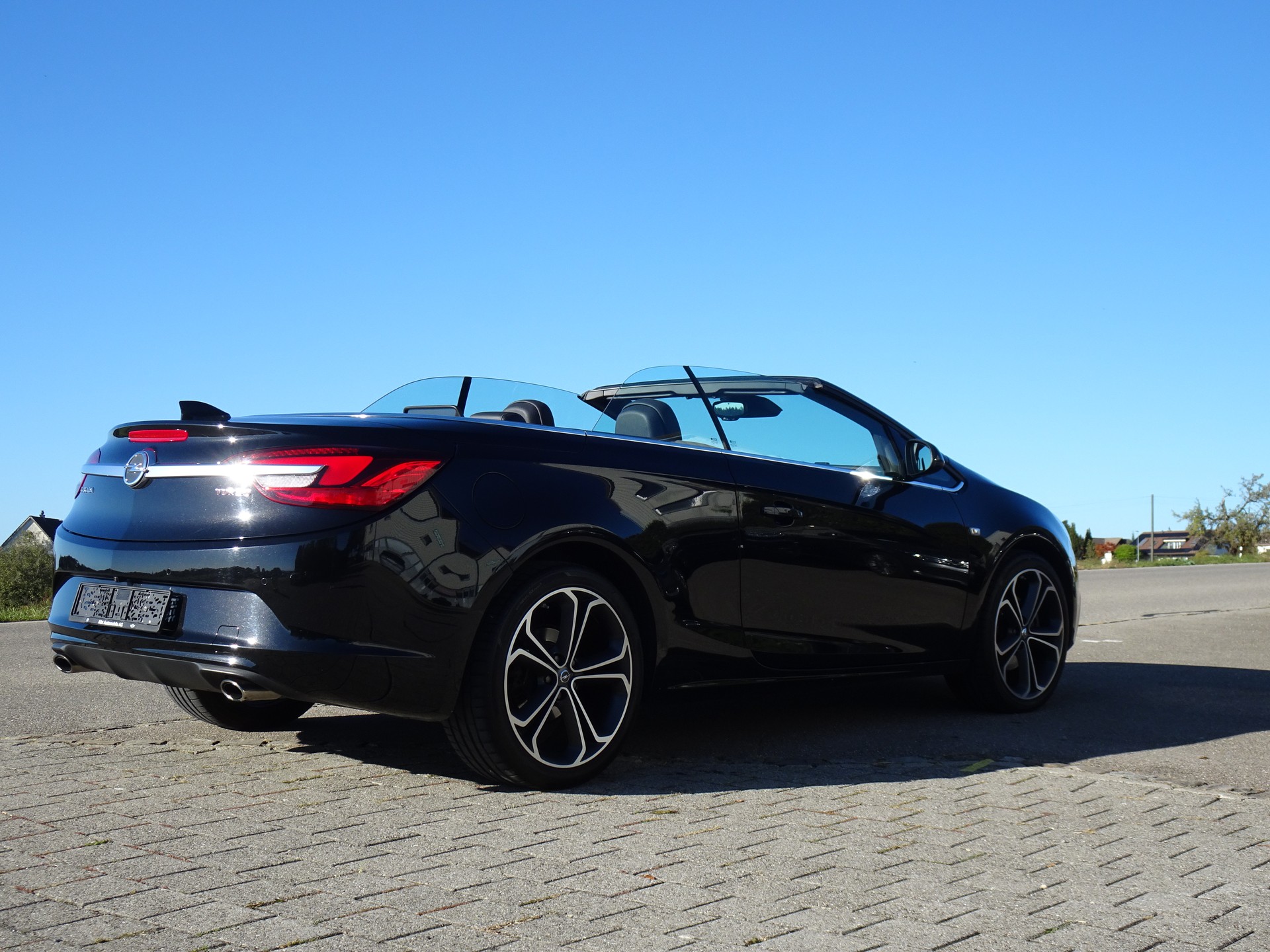 OPEL Cascada 1.6i 16V Cosmo-image-3