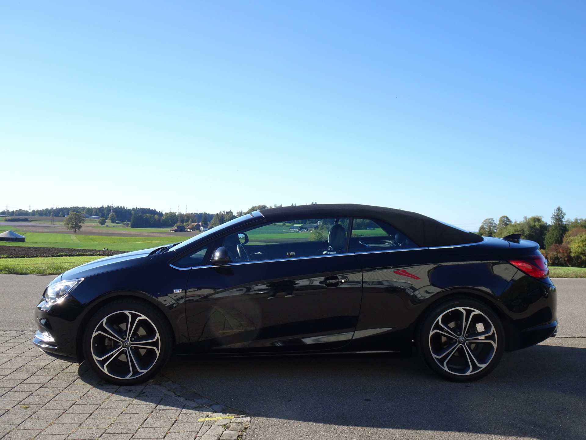 OPEL Cascada 1.6i 16V Cosmo-image-11